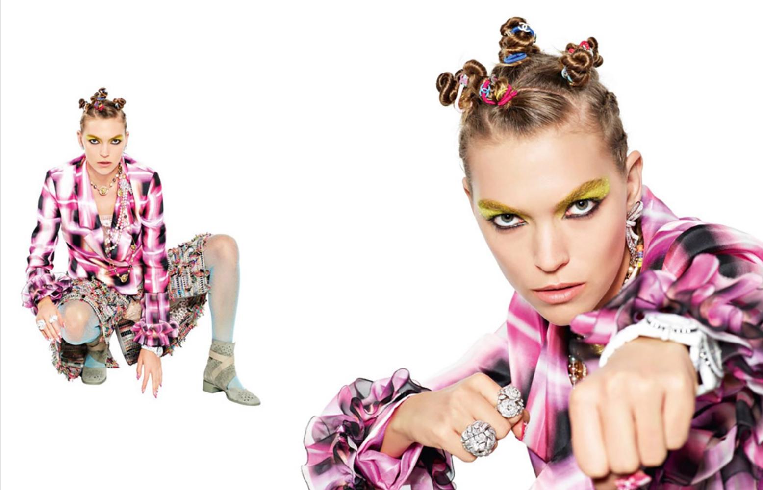 Viola Chanel 5K$ CC Logo Cappotto in mussola di seta 36 FR in vendita