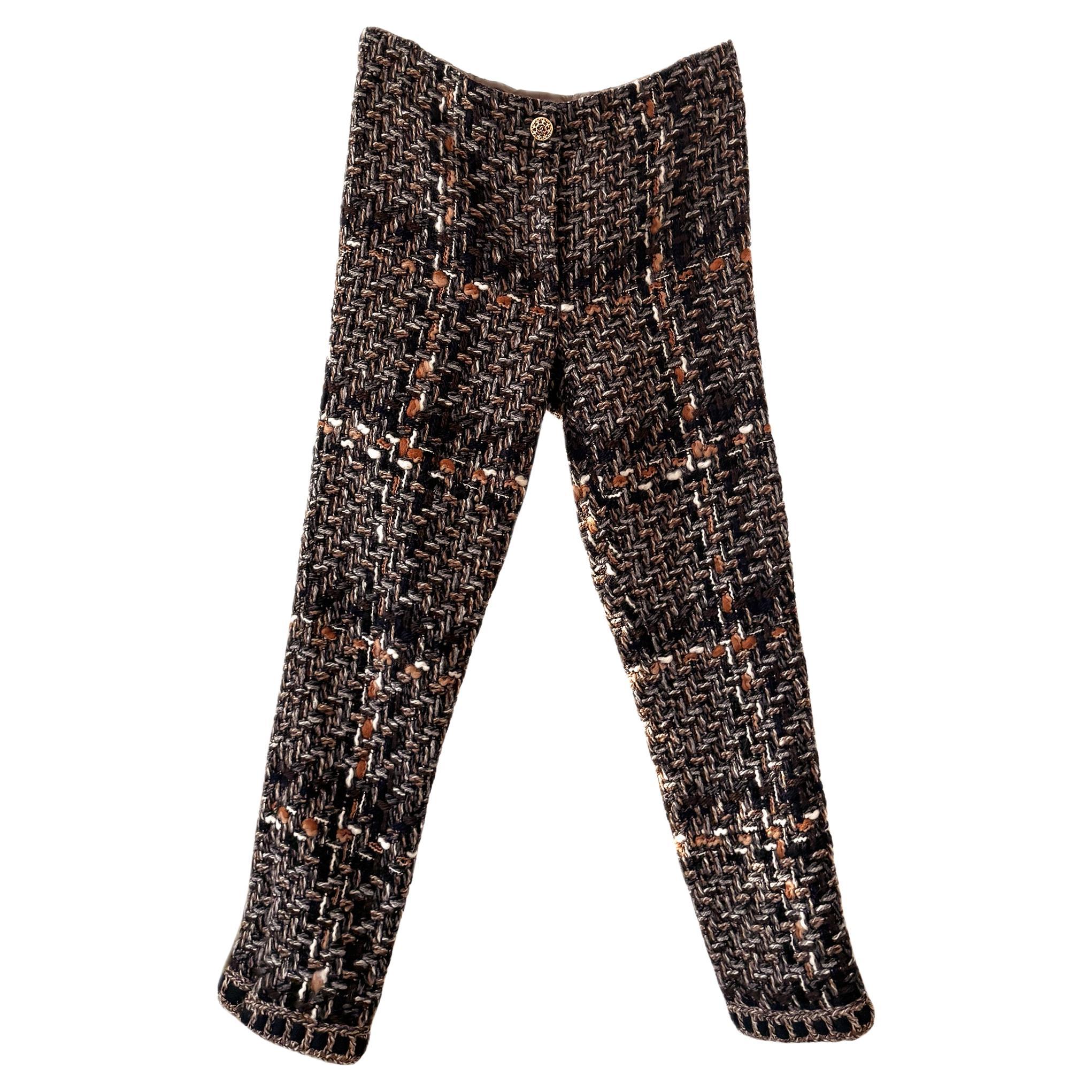 Chanel Pantalon en tweed emblématique Paris / Rome, état neuf, 36 FR, 5 carats