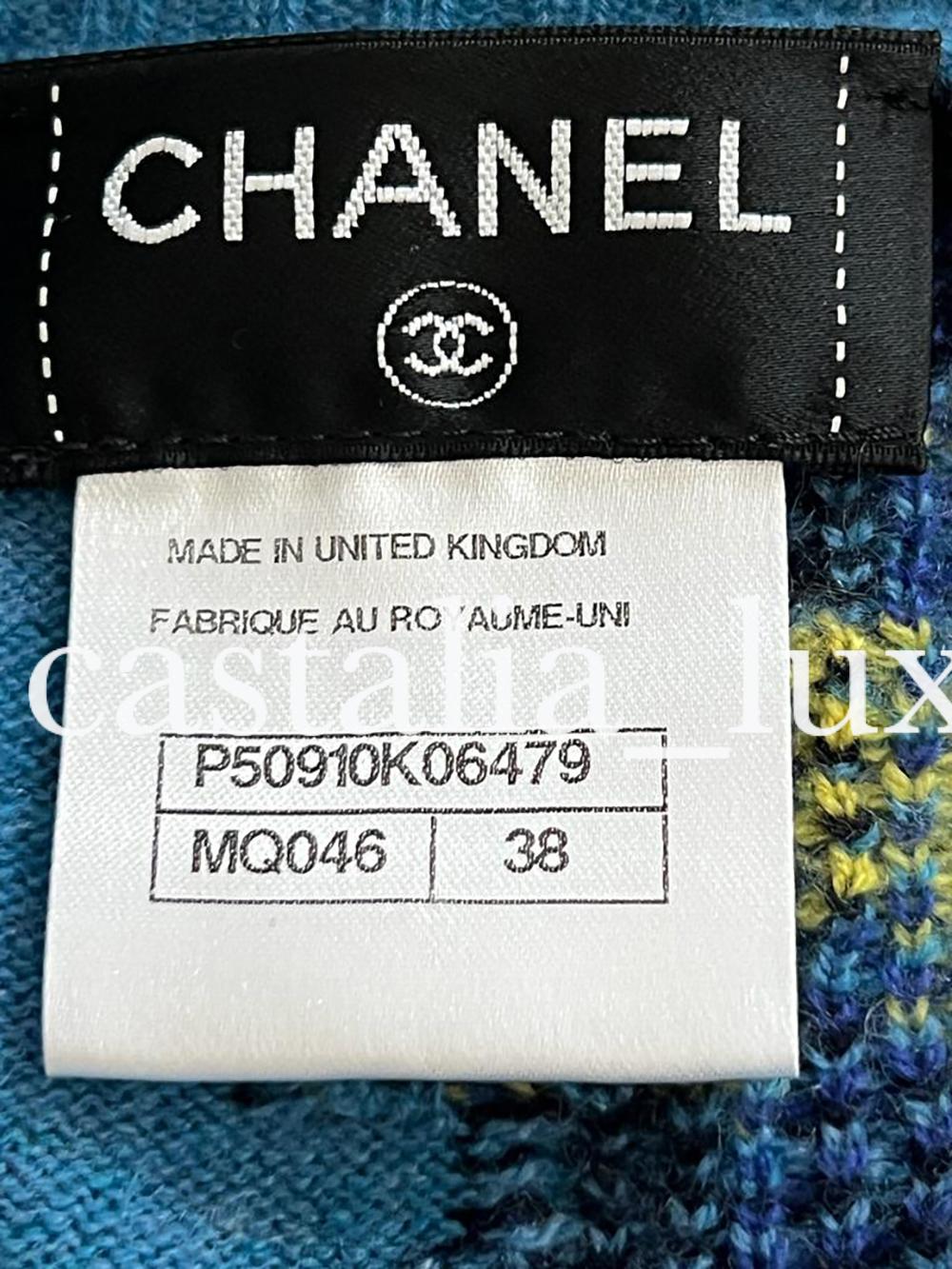 Chanel 6K$ CC Jewel Knöpfe Kaschmir Cardi Mantel im Angebot 3