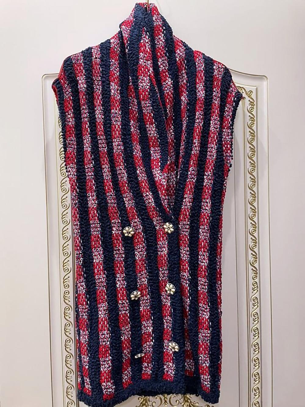 Chanel 6K$ Laufstegweste mit Jewel-Knöpfen für die französische Riviera für Damen oder Herren im Angebot