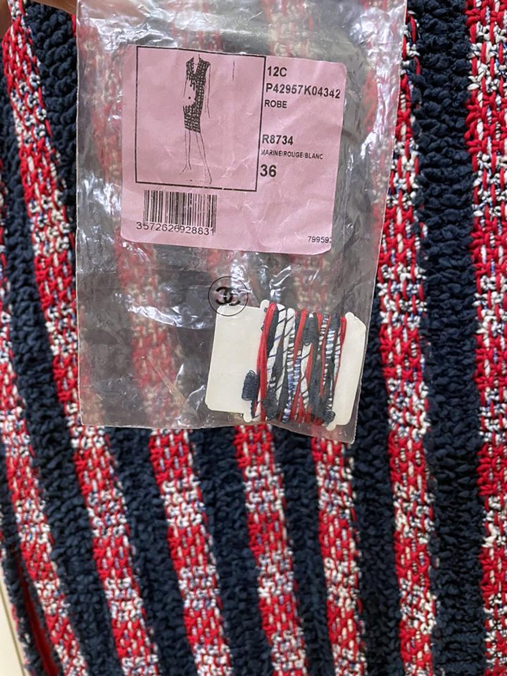 Chanel 6K$ Laufstegweste mit Jewel-Knöpfen für die französische Riviera im Angebot 1