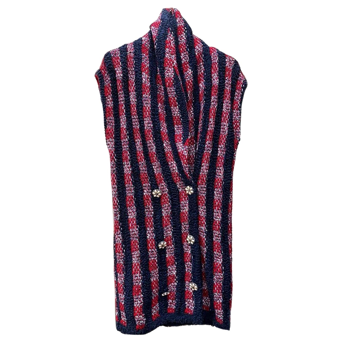 Chanel 6K$ Laufstegweste mit Jewel-Knöpfen für die französische Riviera