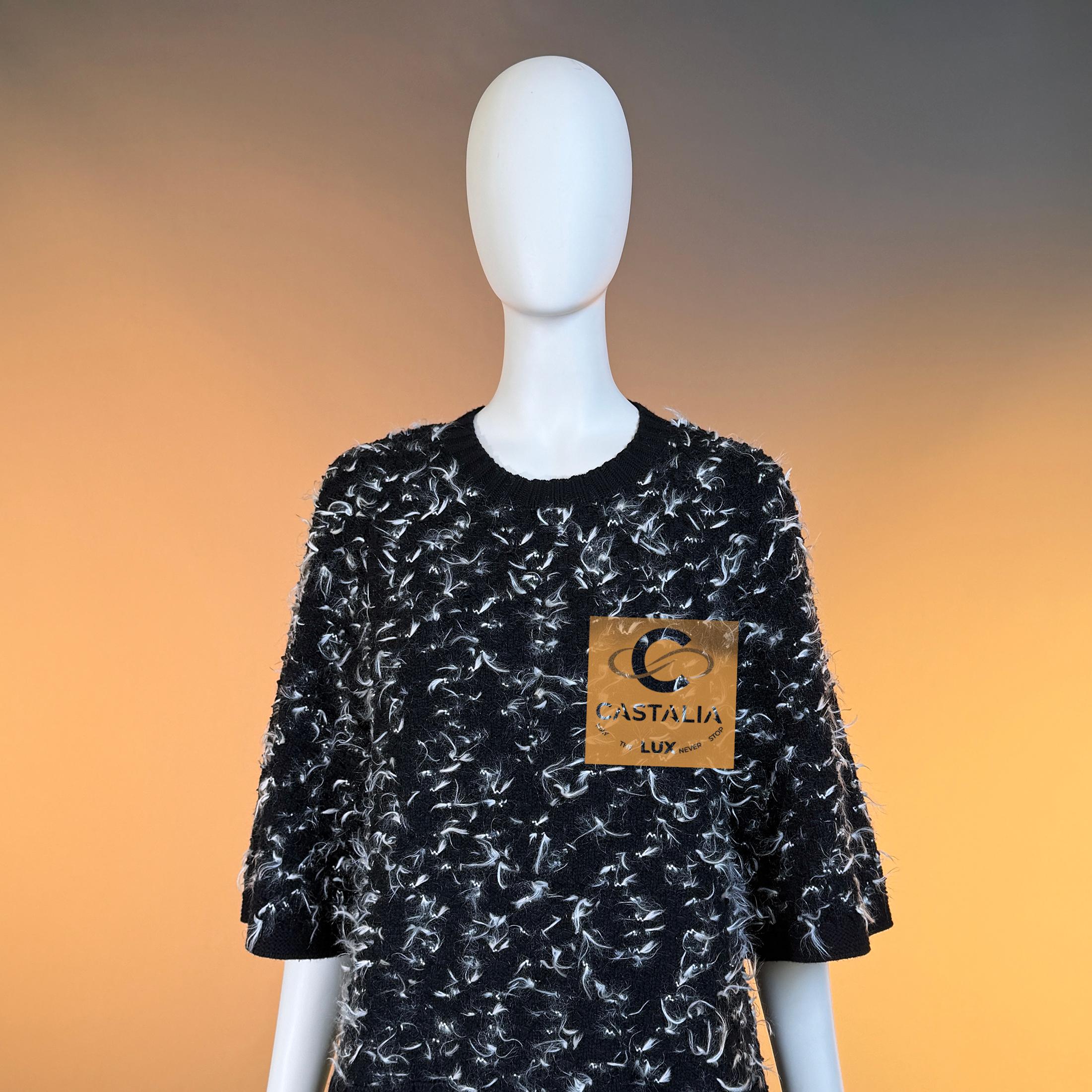 Noir CHANEL 6K$ New Paris / Salzburg CC Buttons Fluffy Dress 40 FR en vente