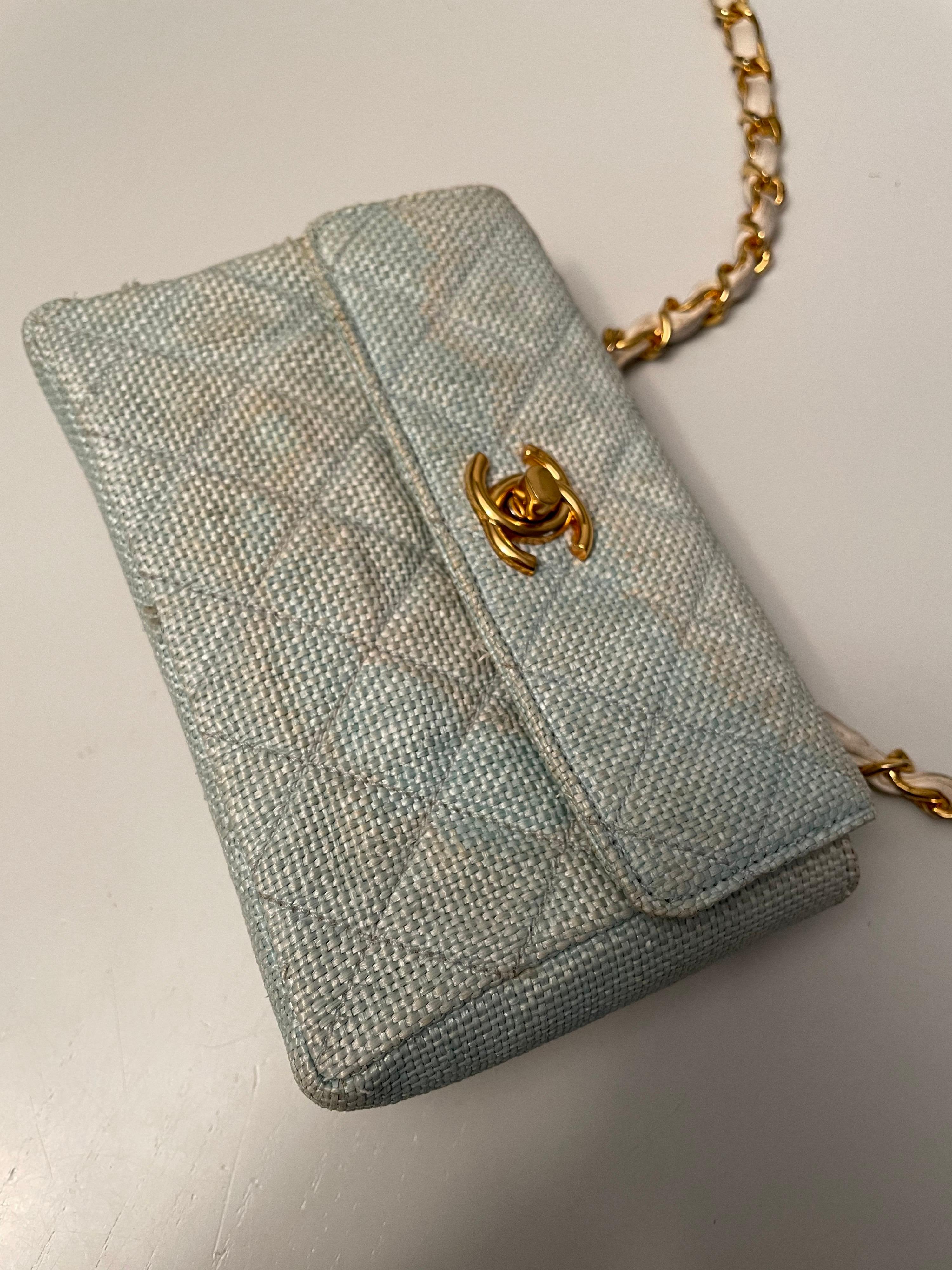 Chanel 70s light blue canvas small Bag In Good Condition In Carnate, IT