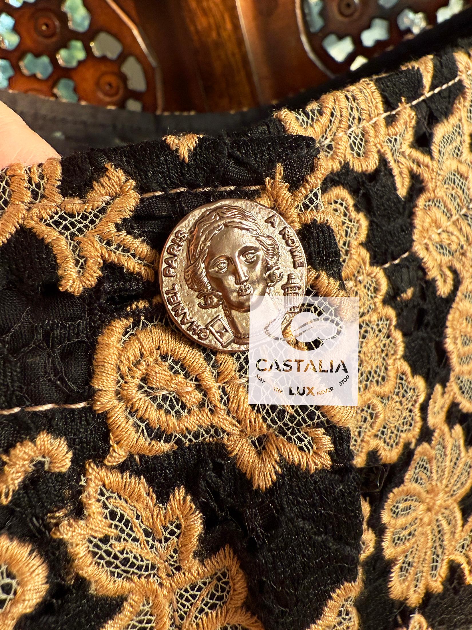 Chanel 7K$ New Exquisite Embroidery and Lace Trousers In New Condition In Dubai, AE