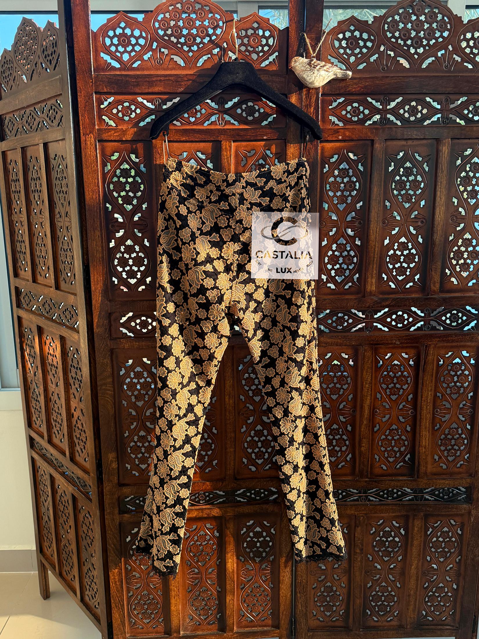 Chanel 7K$ New Paris / Rome Embroidered Trousers 36 FR For Sale 3