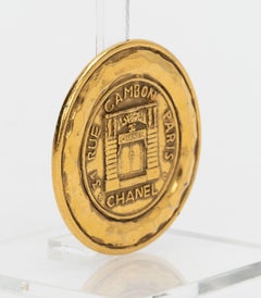 Chanel 80 s Rue Cambon Round Pin