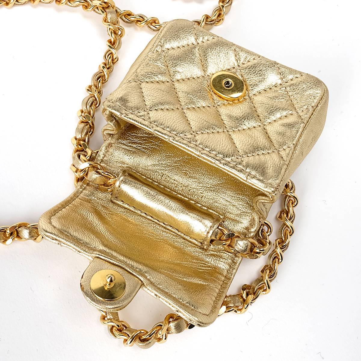 Chanel Gold Lambskin Miniature 2.55 Single Flap Necklace, 1980s  In New Condition In Bologna, Emilia Romagna
