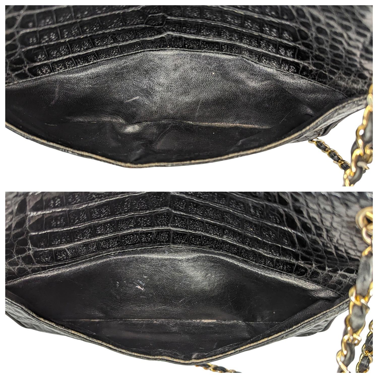 Chanel 80s Black Shiny Alligator Camera Shoulder Bag For Sale 6