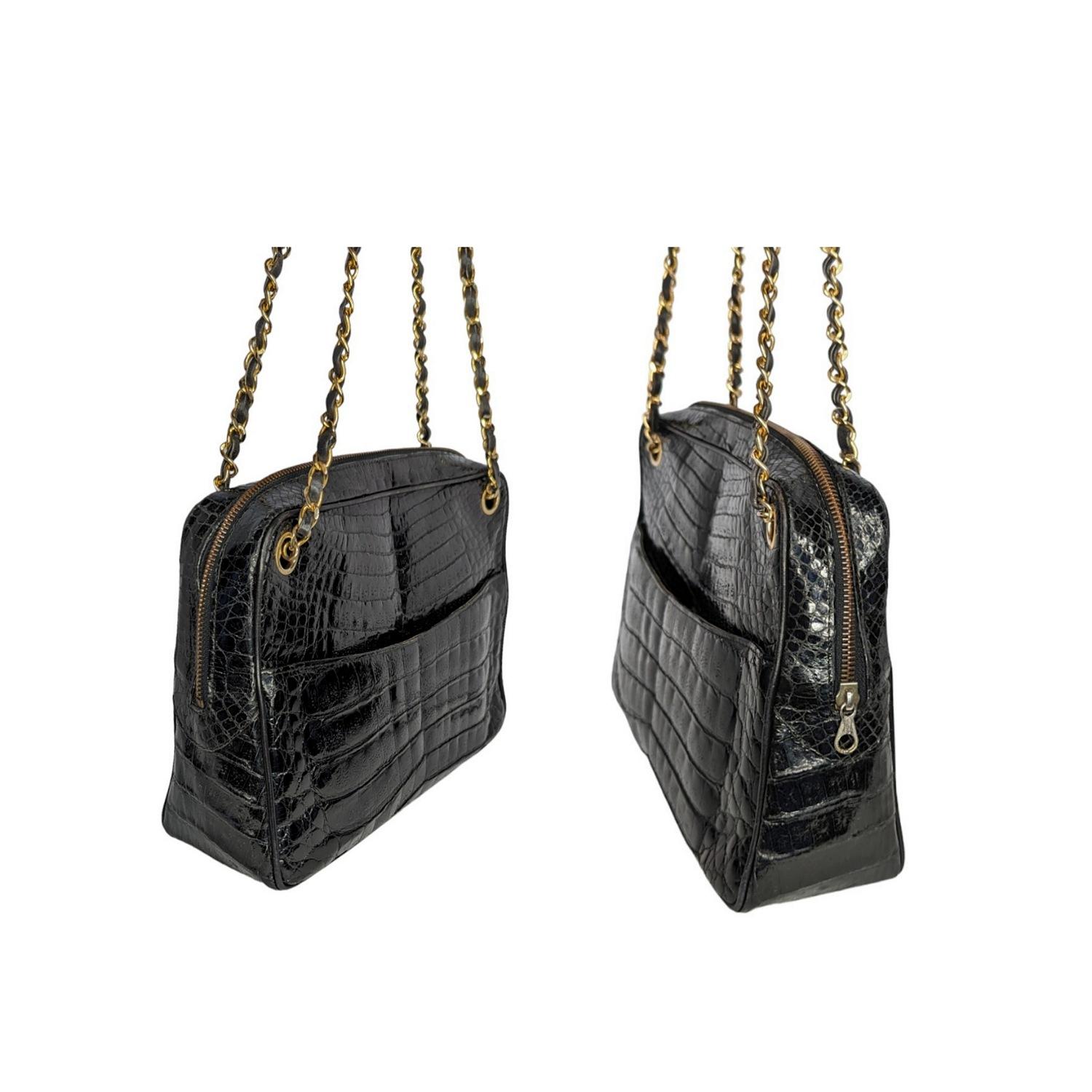 Women's Chanel 80s Black Shiny Alligator Camera Shoulder Bag For Sale