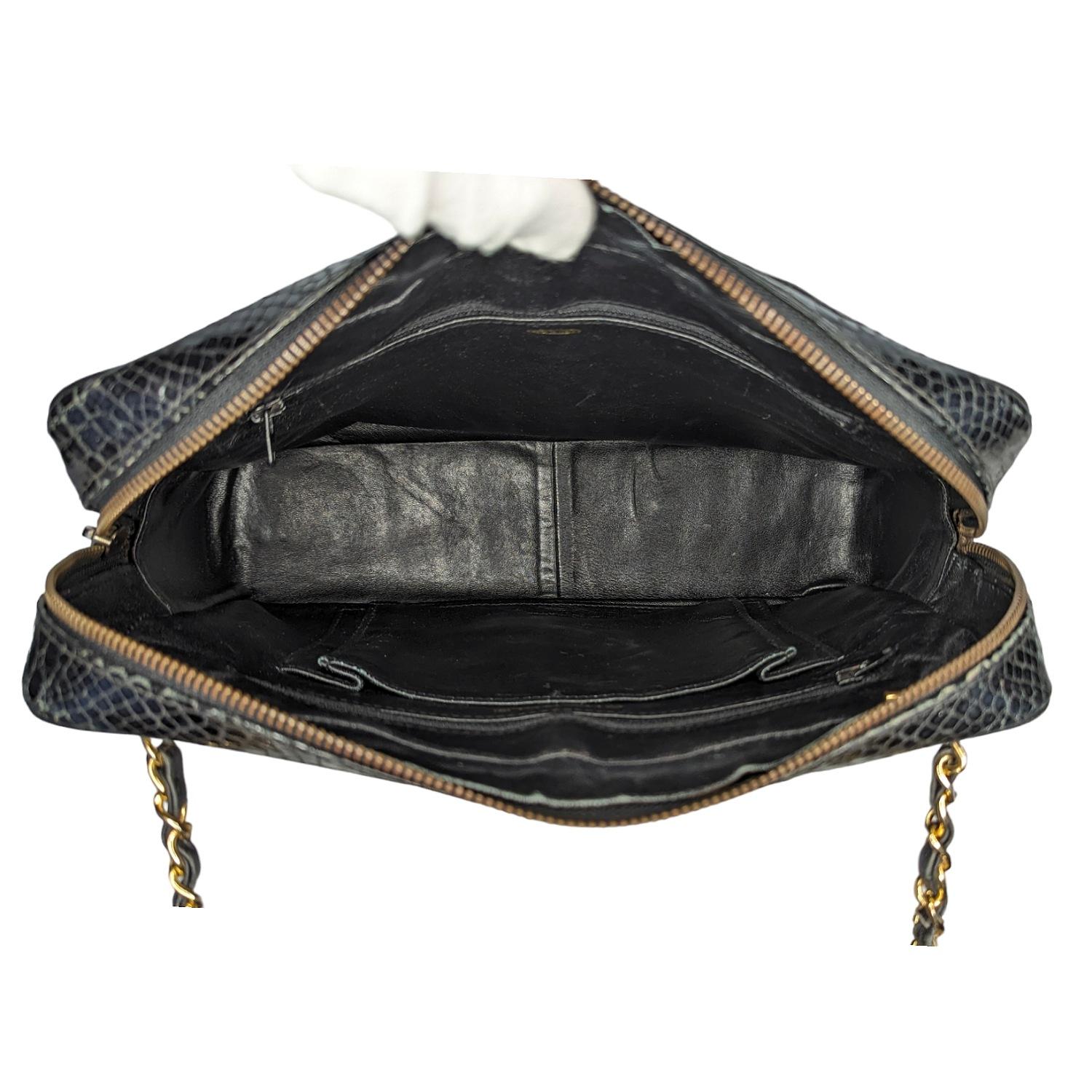 Chanel 80s Black Shiny Alligator Camera Shoulder Bag For Sale 2