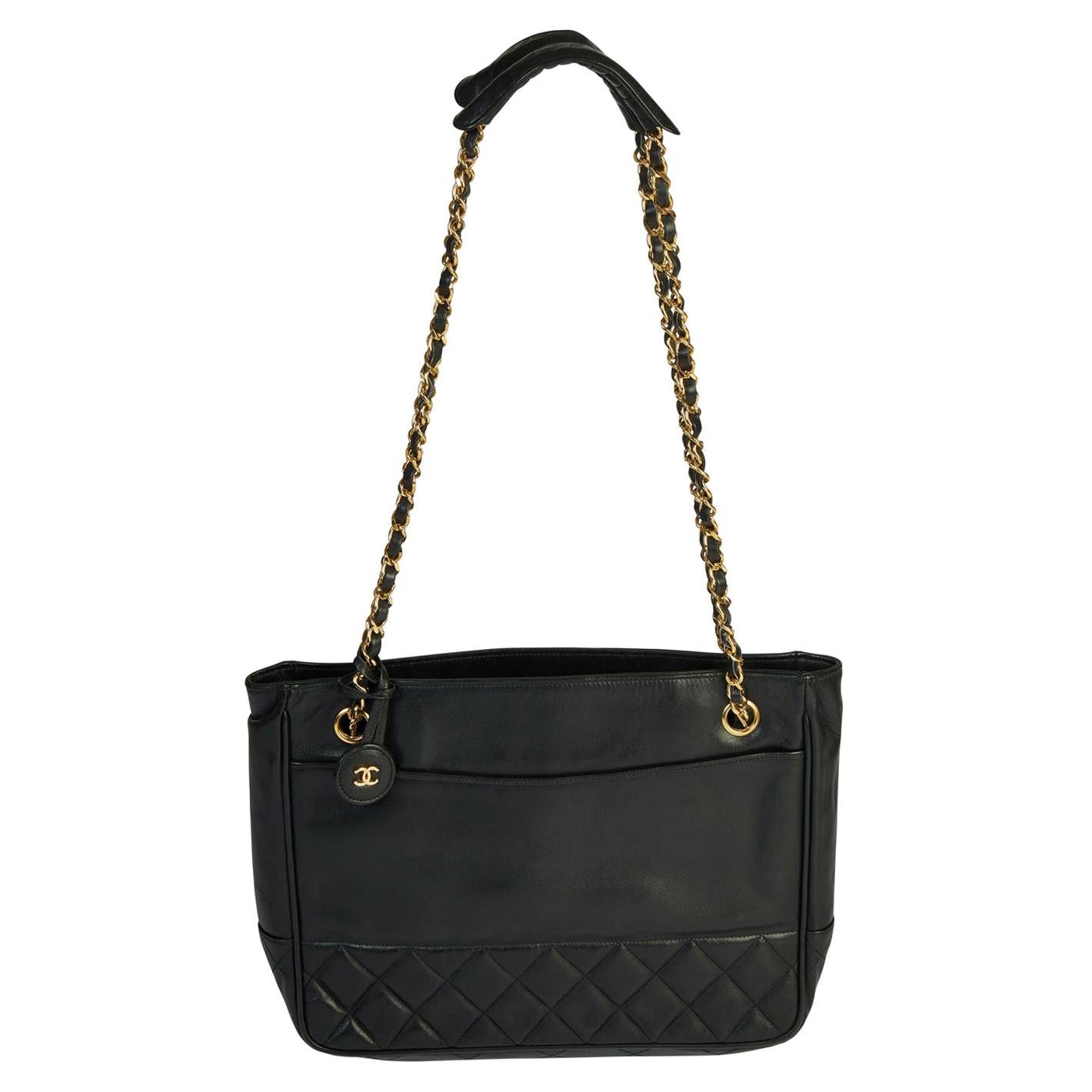 Chanel 80s Black Vintage Leather Shoulder Chain Bag For Sale