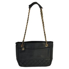 Chanel 80s Black Vintage Leather Shoulder Chain Medium Bag