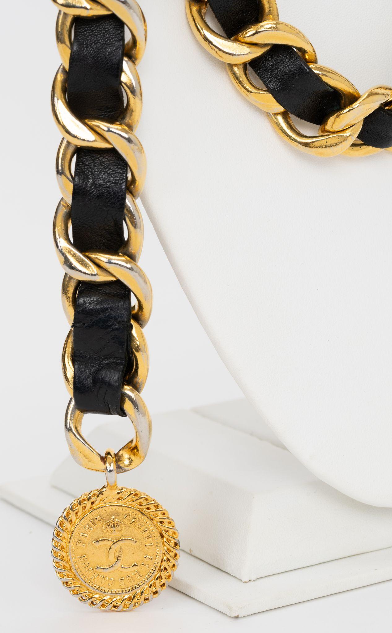 Chanel 80s CC Medaillon Gürtel/Halskette Damen im Angebot