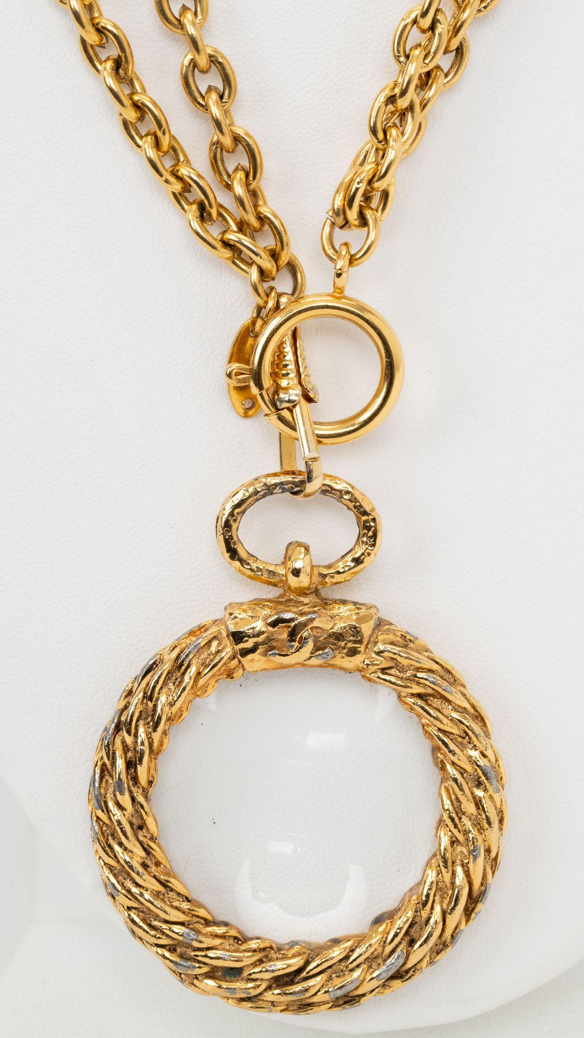 Chanel 80s Gold Tone Loupe Necklace In Good Condition For Sale In West Hollywood, CA