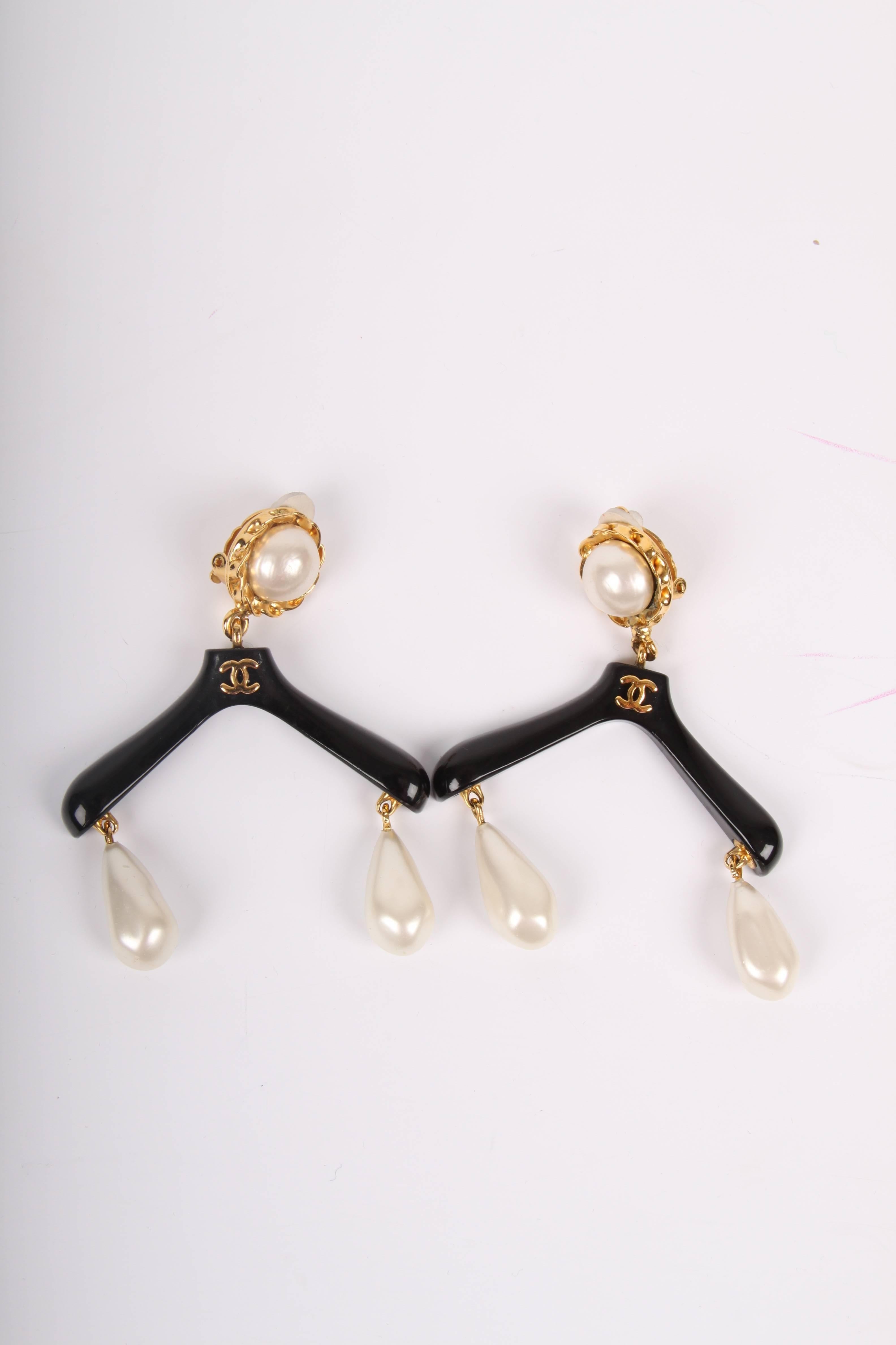 chanel hanger earrings