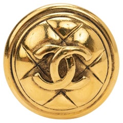 Broche vintage matelassée Chanel des années 80, dorée