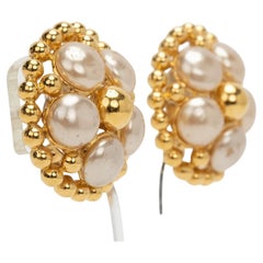 Chanel 80s Vintage Flower Pearl Earrings