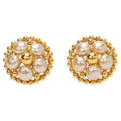 Chanel 80s Vintage Flower Pearl Earrings