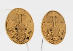 Chanel 80s Vintage Gold Clip Earrings