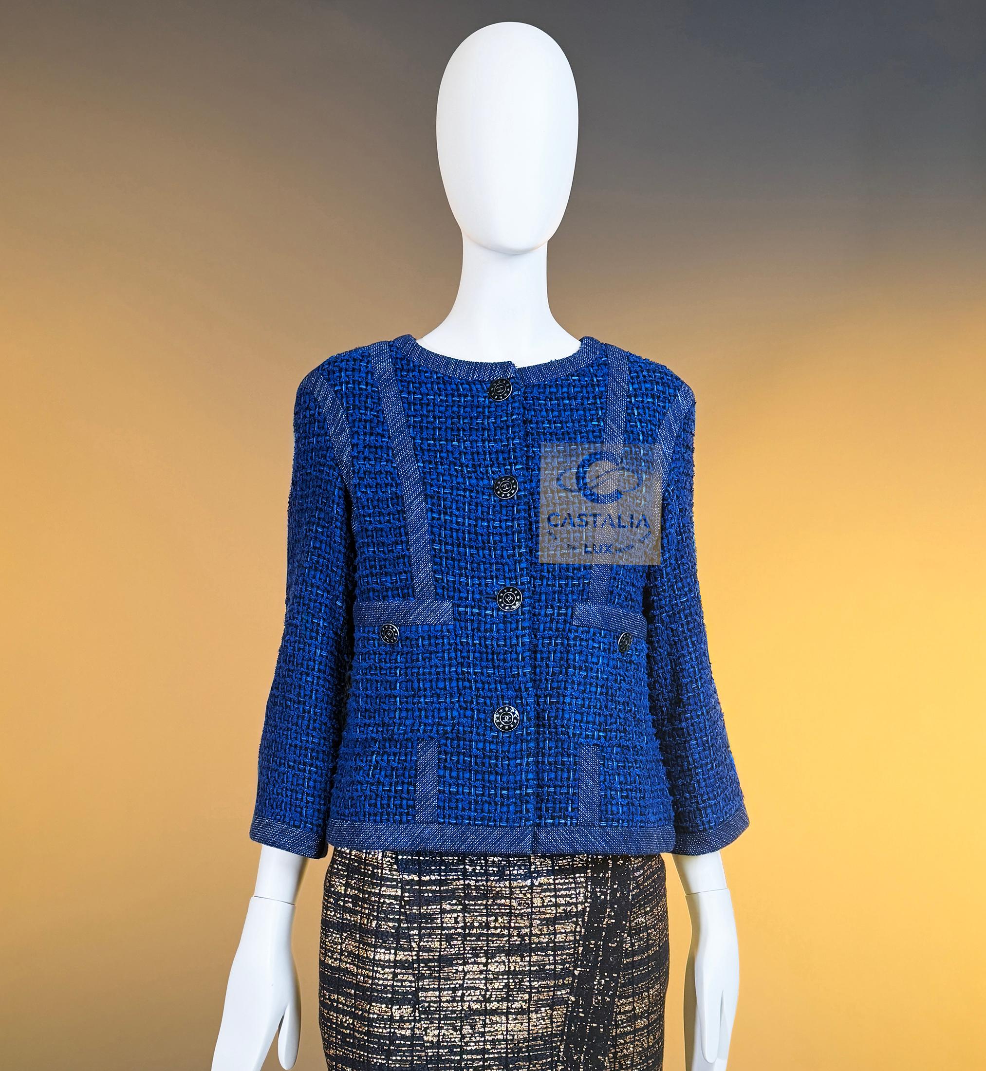 CHANEL 8K$ CC Knöpfe Königsblau Lesage Tweed Jacke 36 FR (Blau) im Angebot