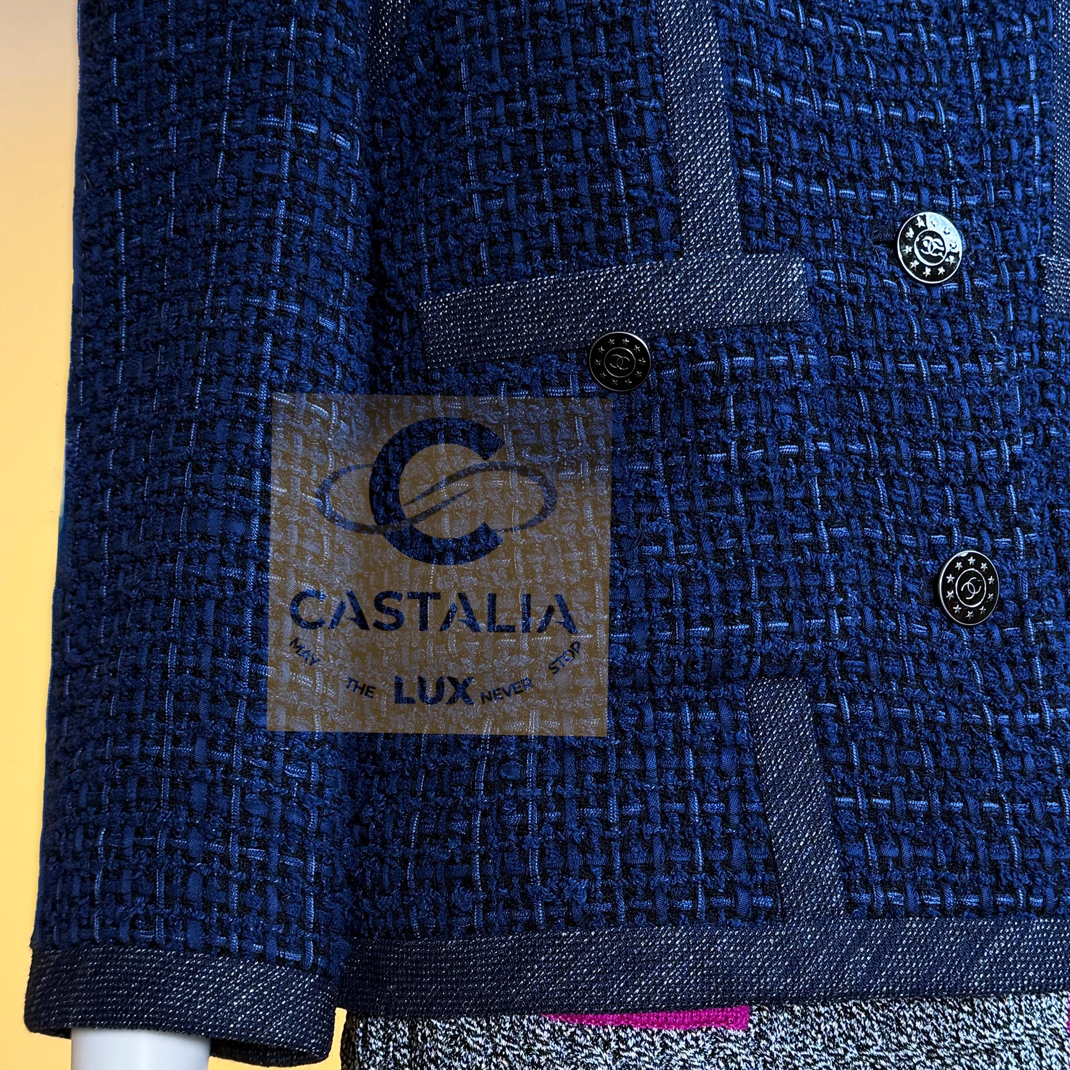 CHANEL 8K$ CC Buttons Royal Blue Lesage Tweed Jacket 40 FR en vente 3