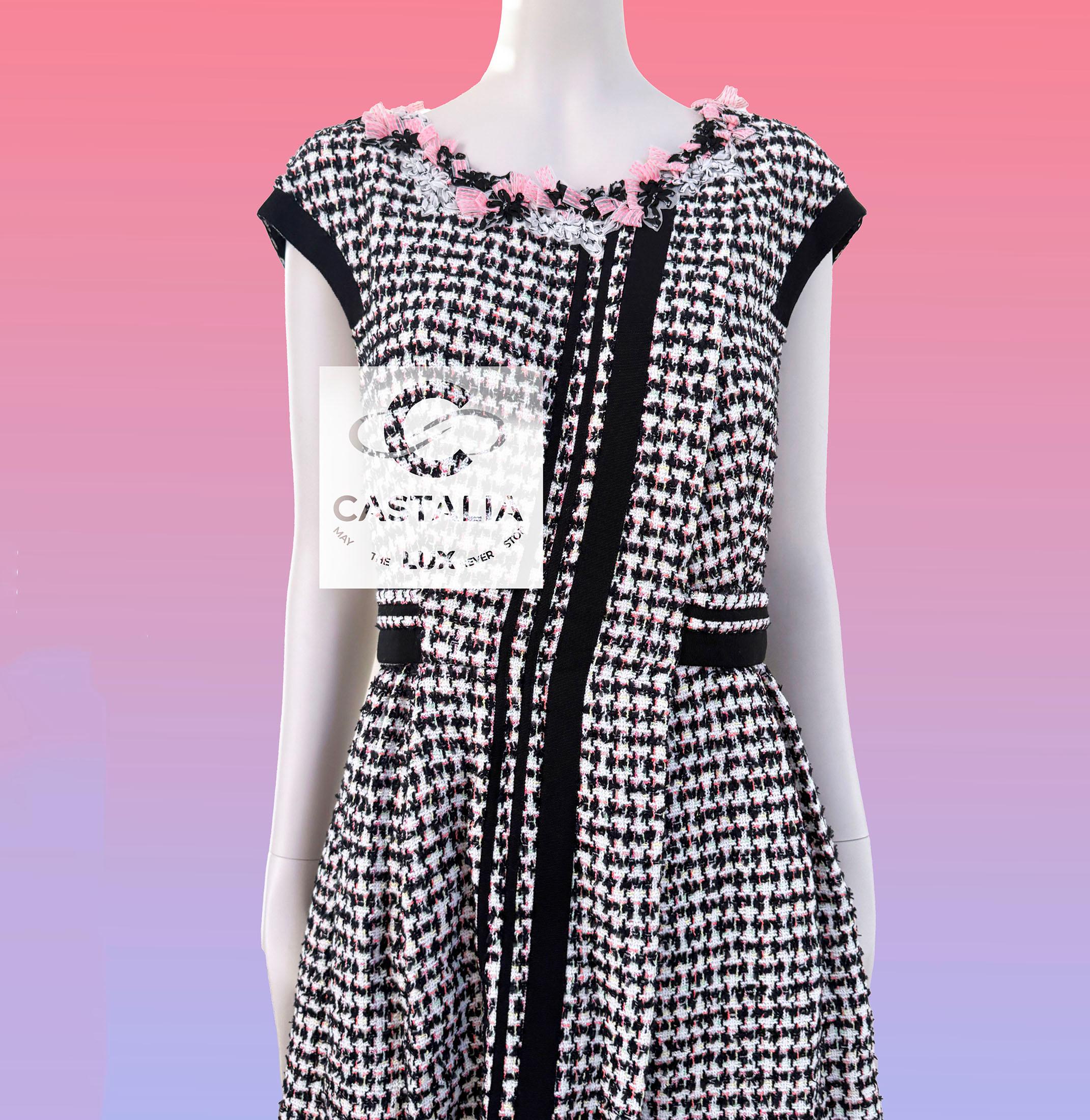 Chanel 8K$ Couture Grace Floral Tweed Dress 42 FR For Sale 6