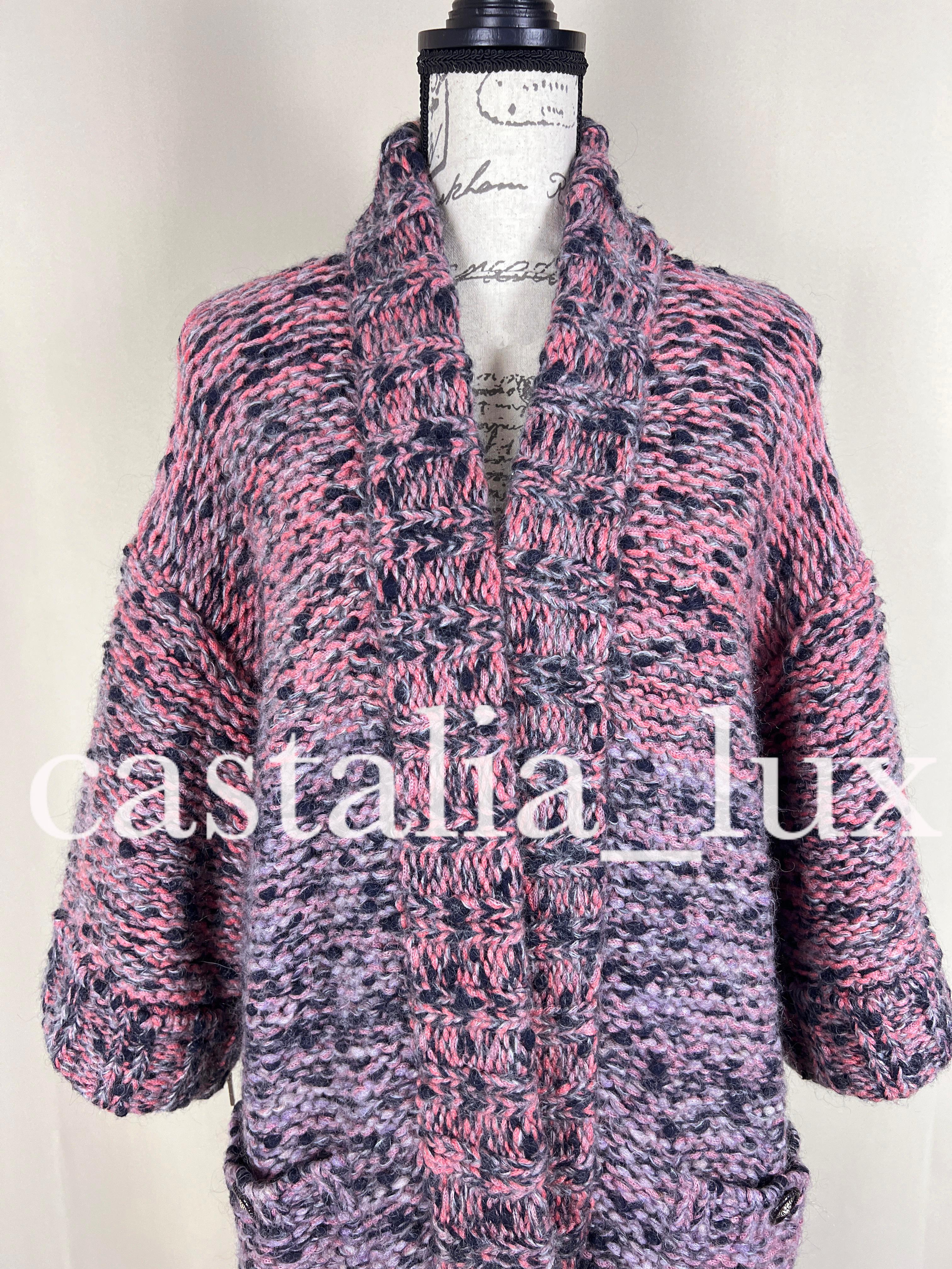 Cc Button Chanel 8K$ New CC buttons Oversized Boucle Coat For Sale at 1stDibs