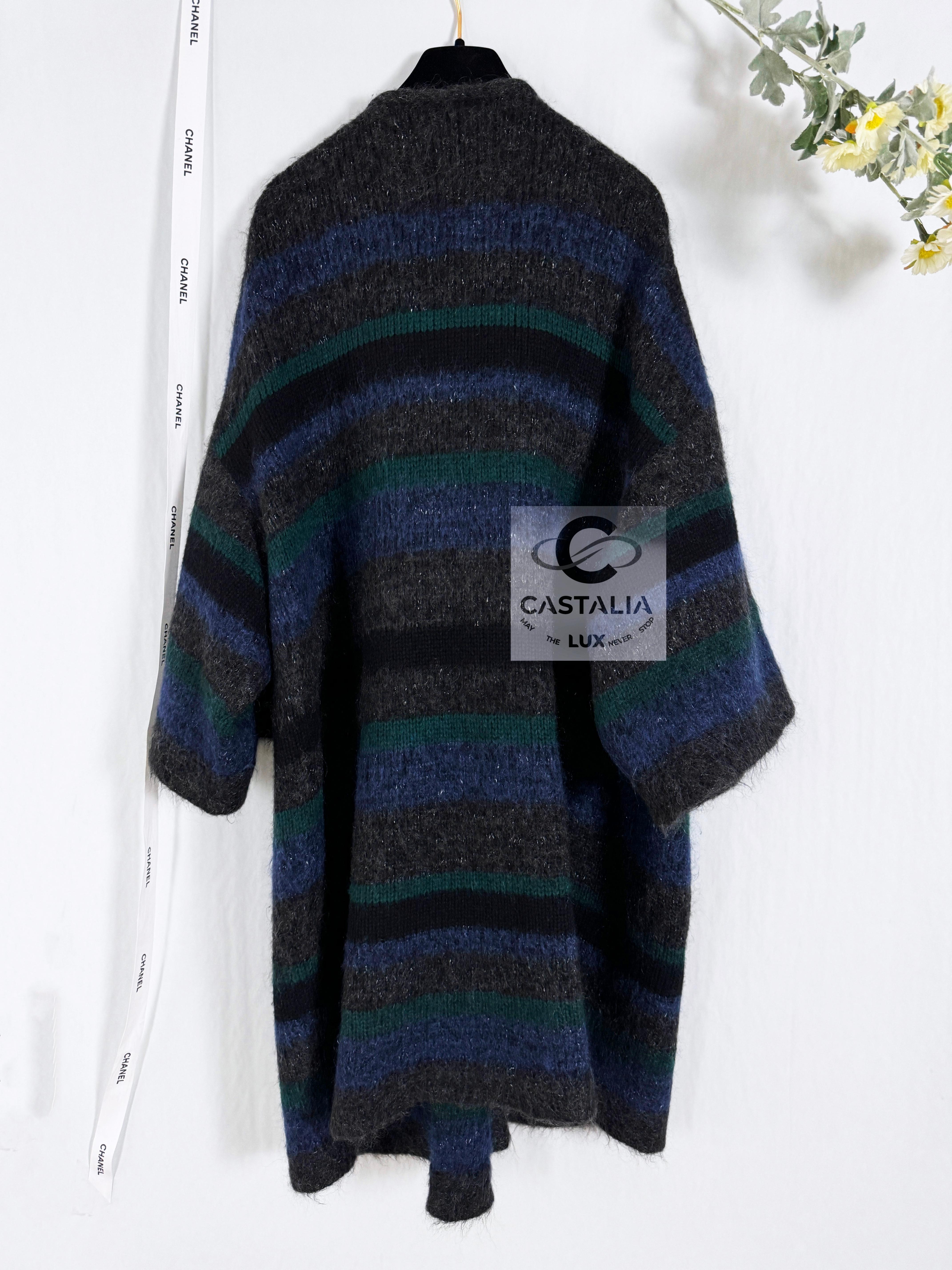 Chanel 8K$ New Paris / Edinburgh Runway Cashmere Coat 42 FR For Sale 4