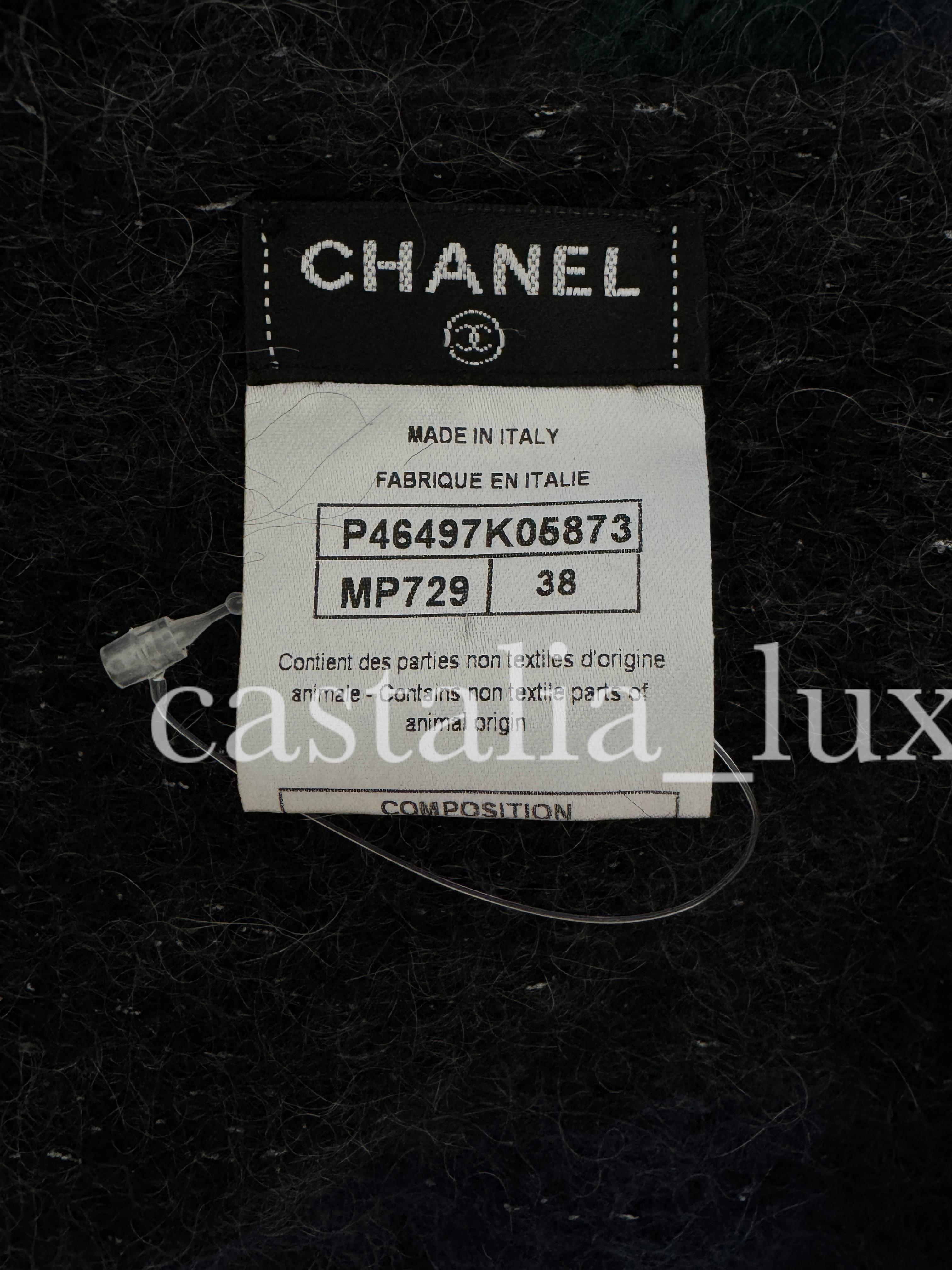 Chanel 8K$ New Paris / Edinburgh Runway Cashmere Coat For Sale 9