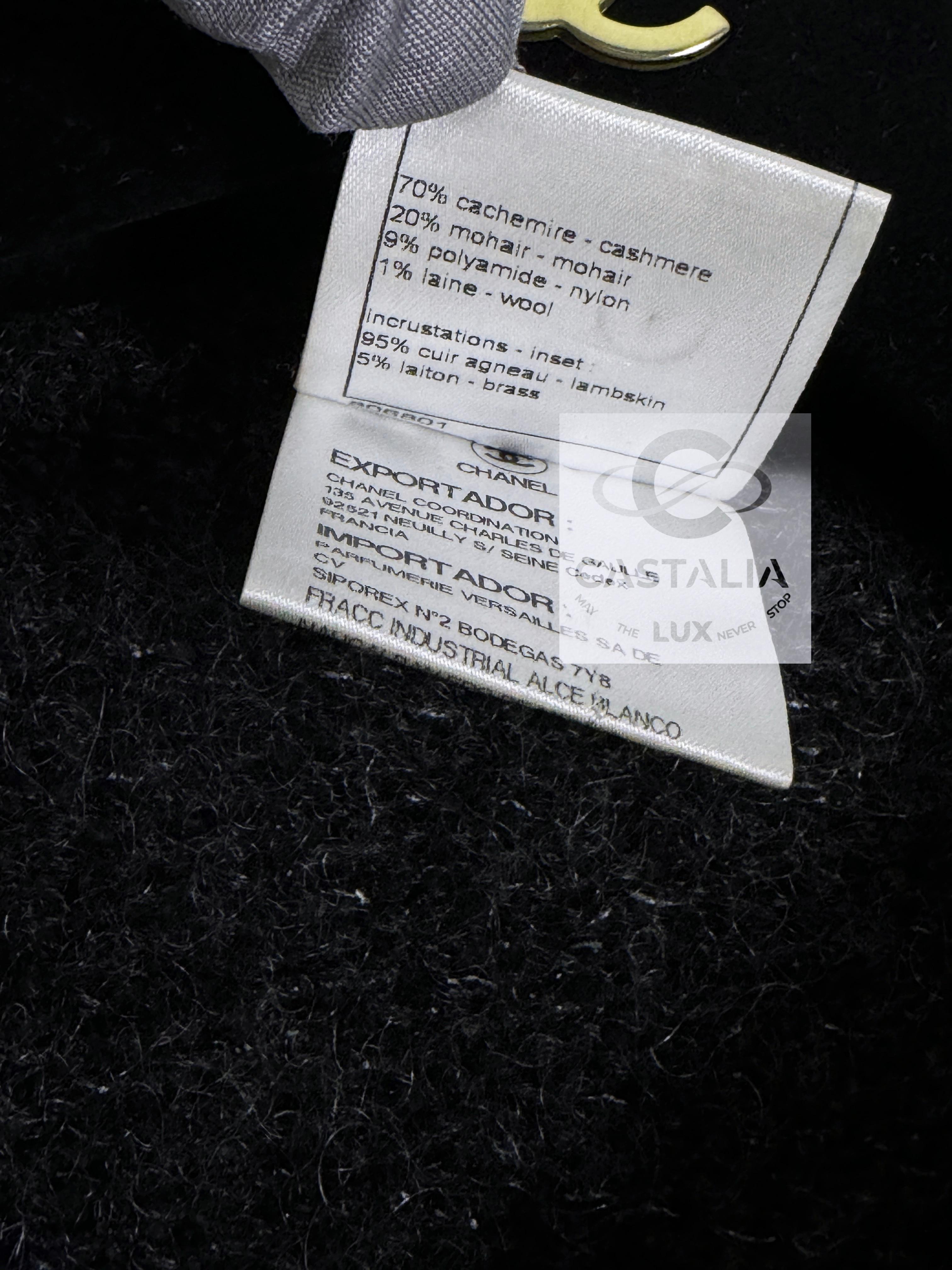 Chanel 8K$ New Paris / Edinburgh Runway Cashmere Coat 42 FR For Sale 6
