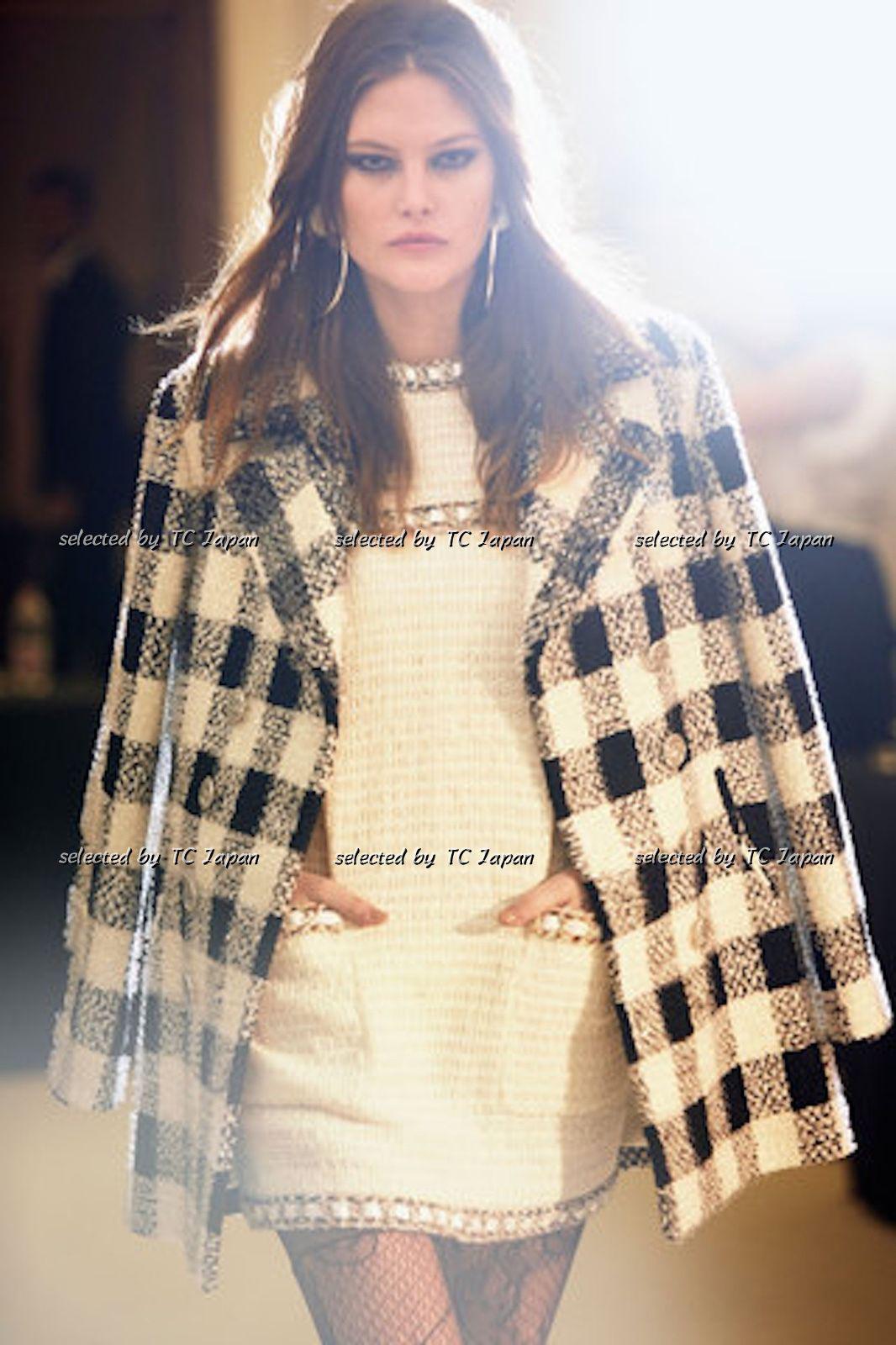 CHANEL 8K$ New Paris / Rom Tweed Kleid 36 FR im Zustand „Neu“ im Angebot in Dubai, AE