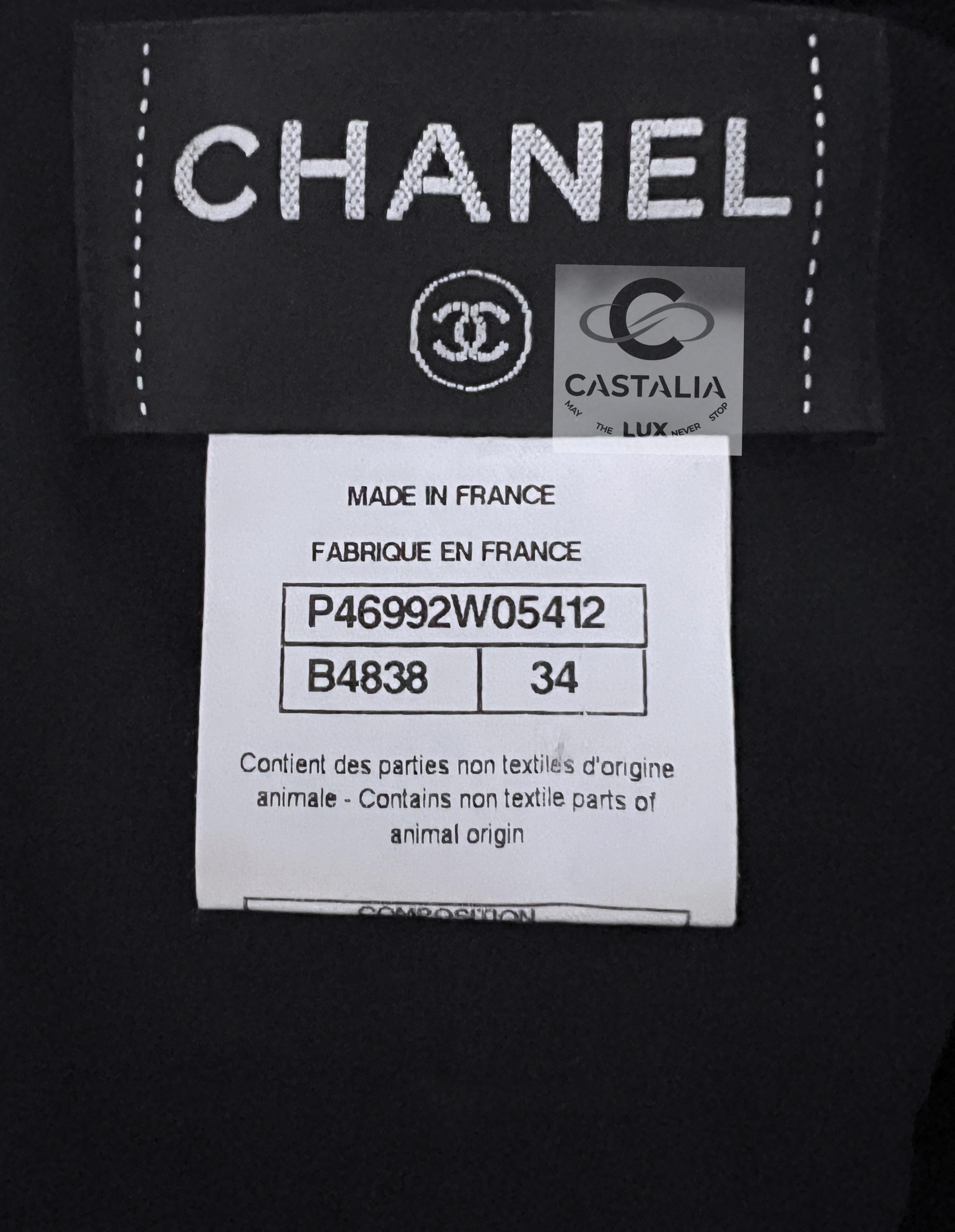 Chanel 8K$ New Tweed and Leather Runway Dress 34 FR en vente 9