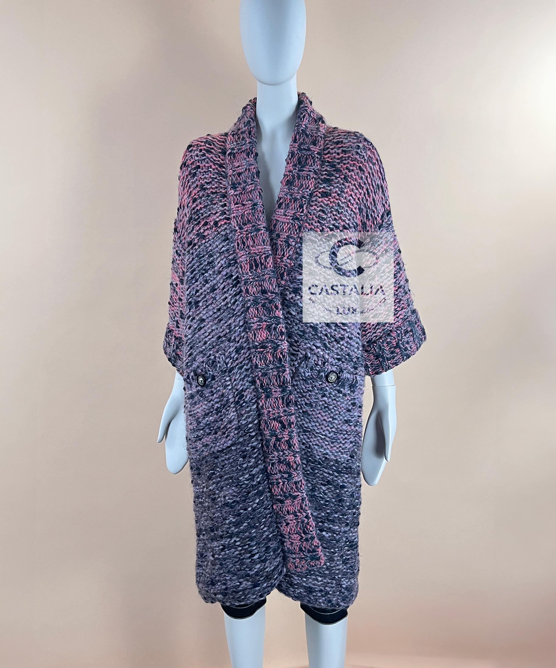 CHANEL 8K$ Paris / Edinburgh Entspannter Boucle-Mantel 34 FR im Angebot 7