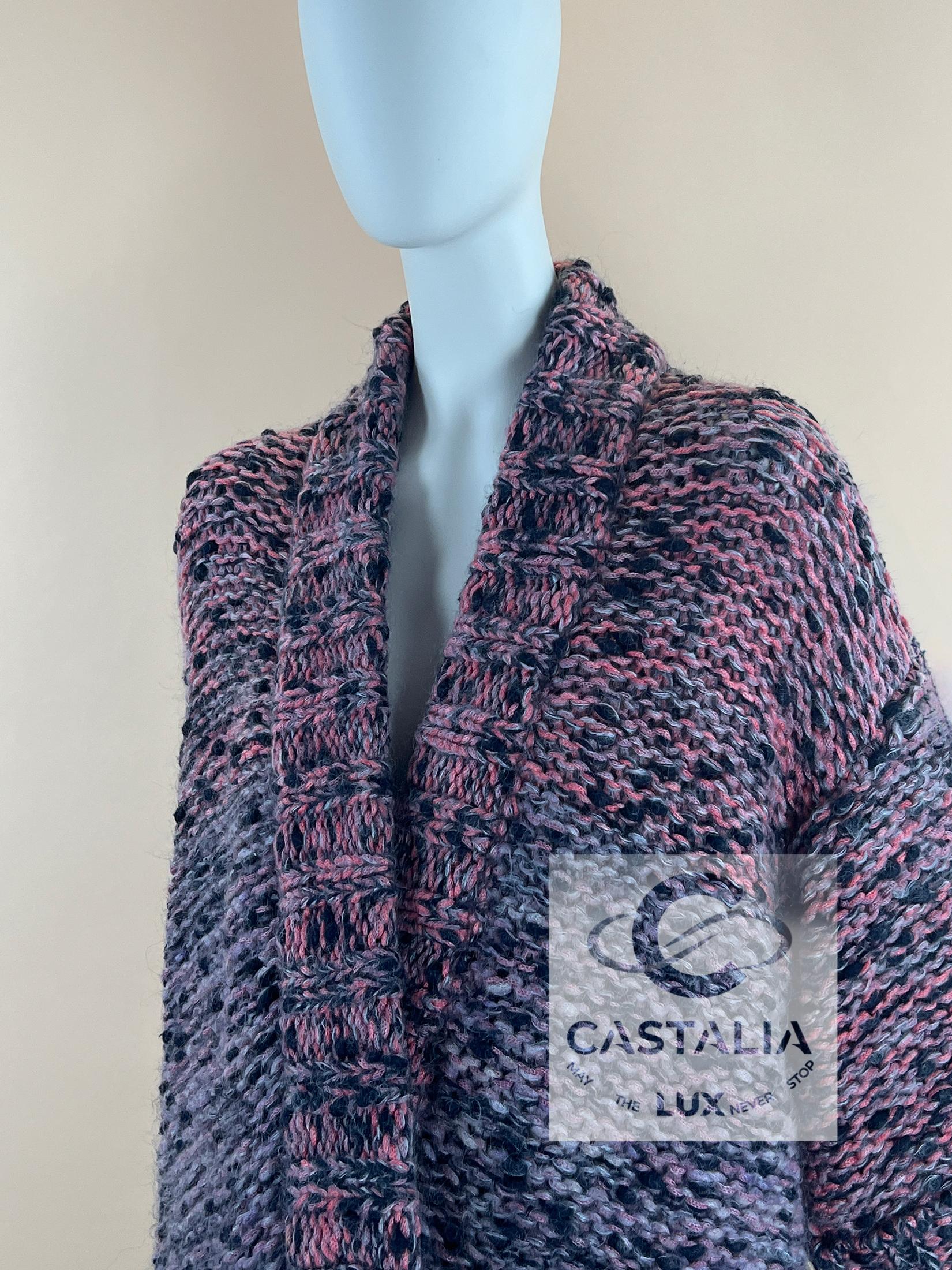 CHANEL 8K$ Paris / Edinburgh Entspannter Boucle-Mantel 34 FR im Angebot 8