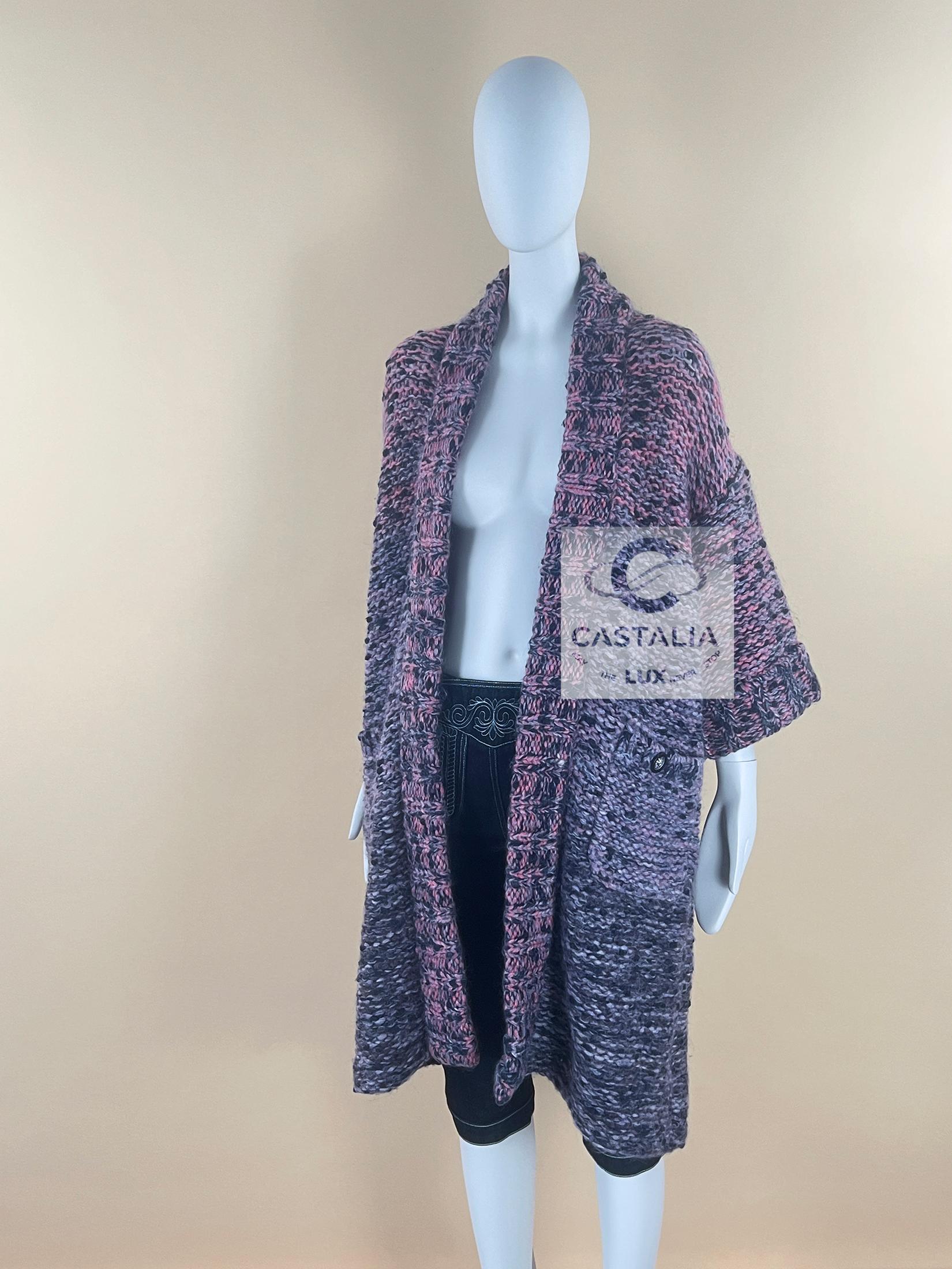 CHANEL 8K$ Paris / Edinburgh Entspannter Boucle-Mantel 34 FR im Angebot 10