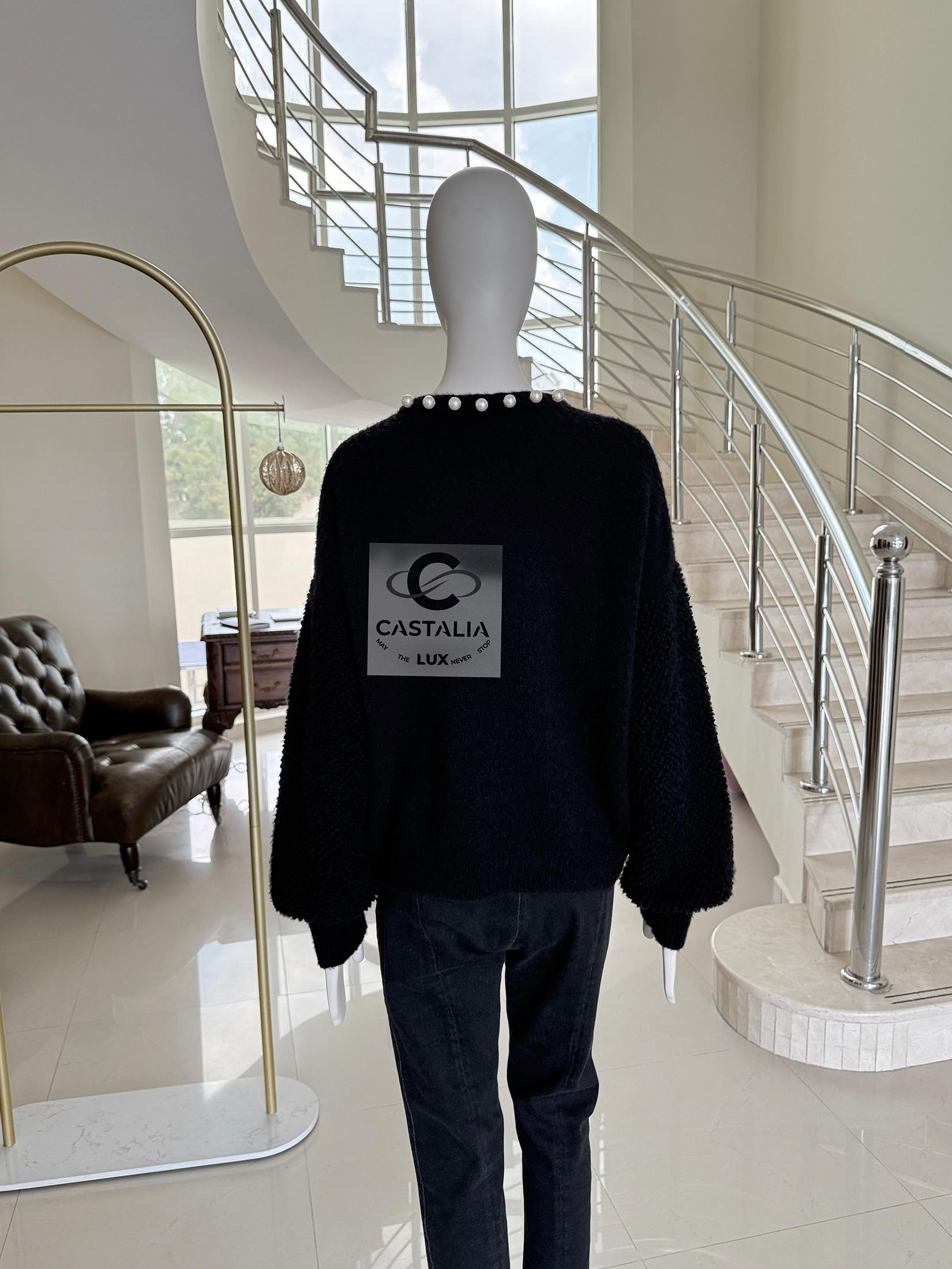 Chanel 8K$ Pearl Embellished Boucle Cashmere Jacket 40 FR For Sale 5