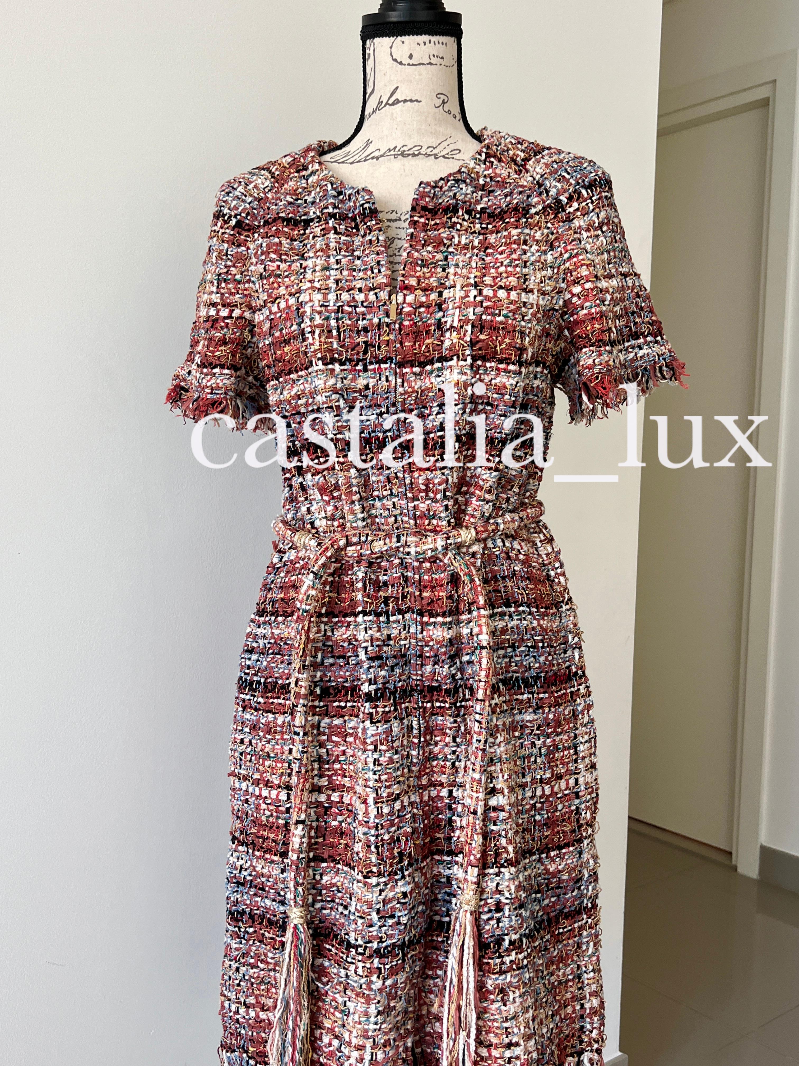 Chanel 8K$ Runway Lesage Tweed Dress In Excellent Condition In Dubai, AE