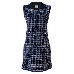 Chanel 8K$ Wearable Art Robe en tweed marine 36 FR