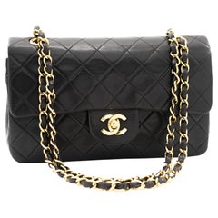 Chanel 9-Zoll-Tasche mit kleiner Klappe