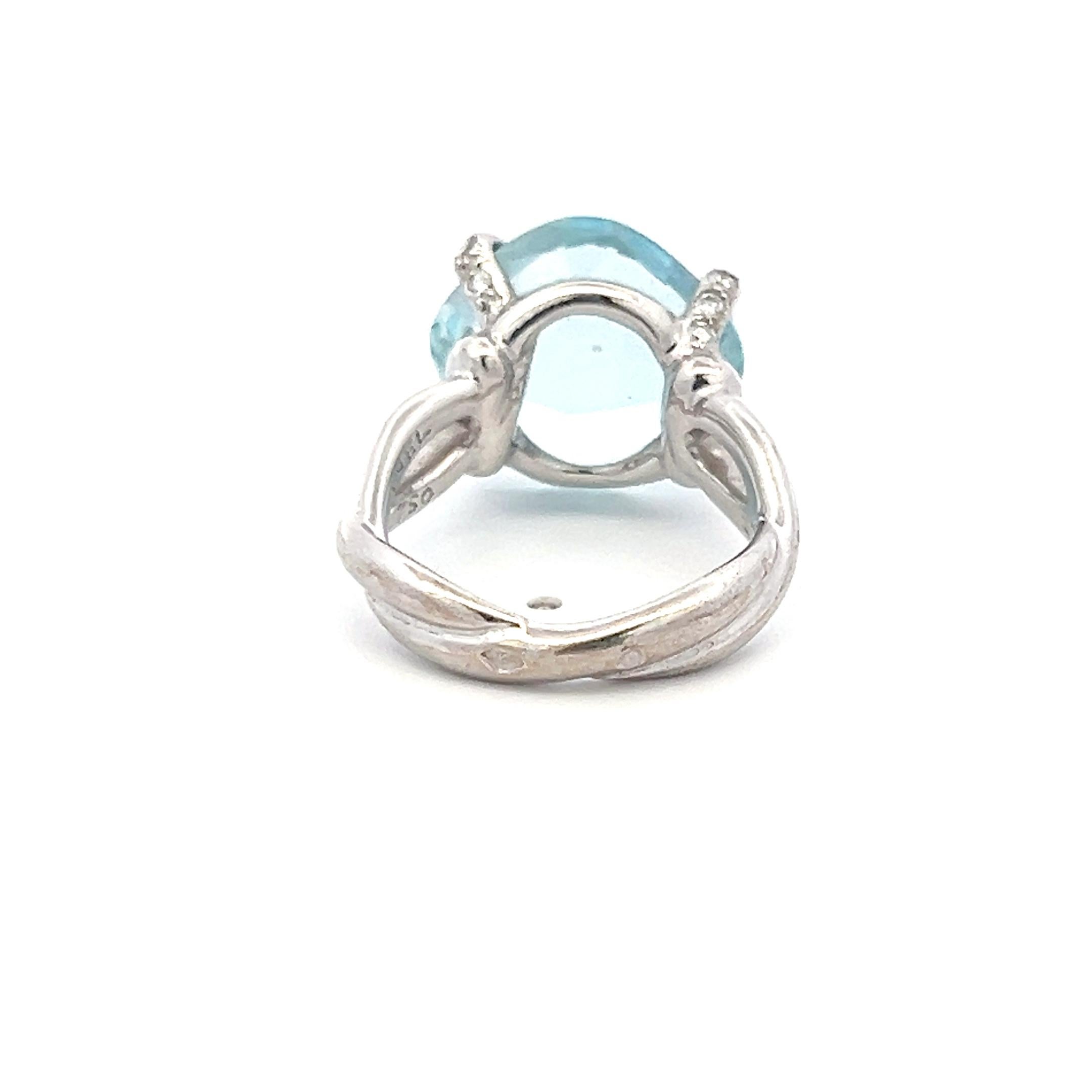 Cushion Cut Chanel 9.00 Carat Aquamarine 0.12 Carat Round Diamond 18K WG Cocktail Ring For Sale