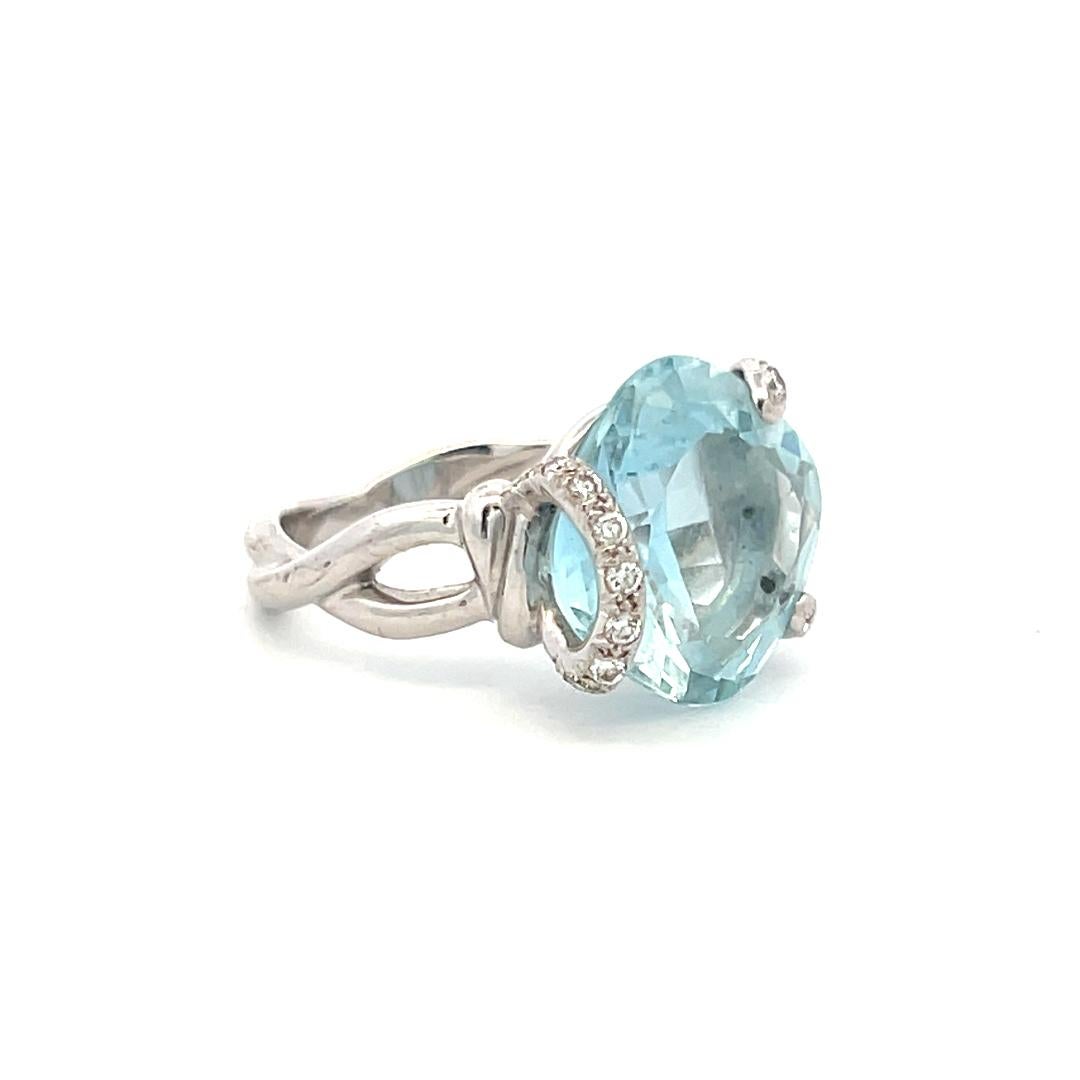 Chanel 9.00 Carat Aquamarine 0.12 Carat Round Diamond 18K WG Cocktail Ring For Sale 2