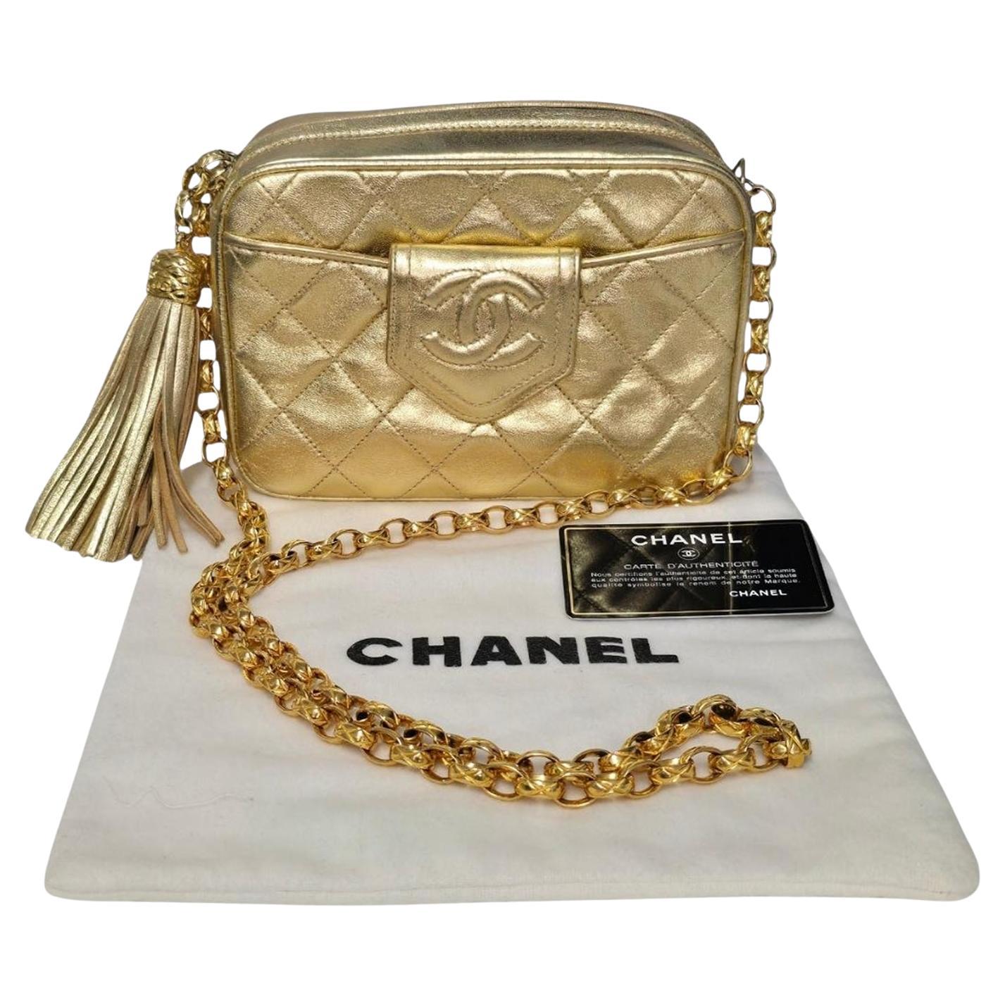 Chanel 90s Bijoux Quilted Lambskin CC Tassel Camera Bag im Angebot