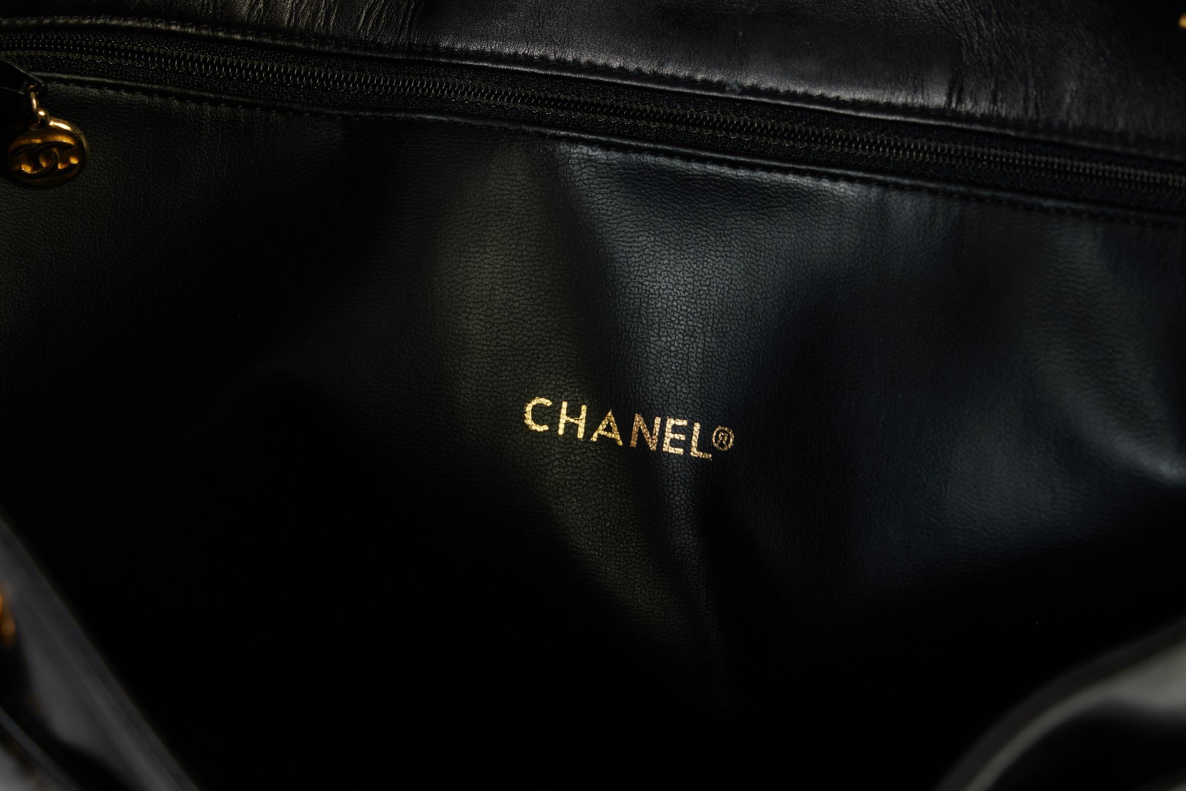 Chanel 90s Black Large Vintage Leather Shoulder Bag 2