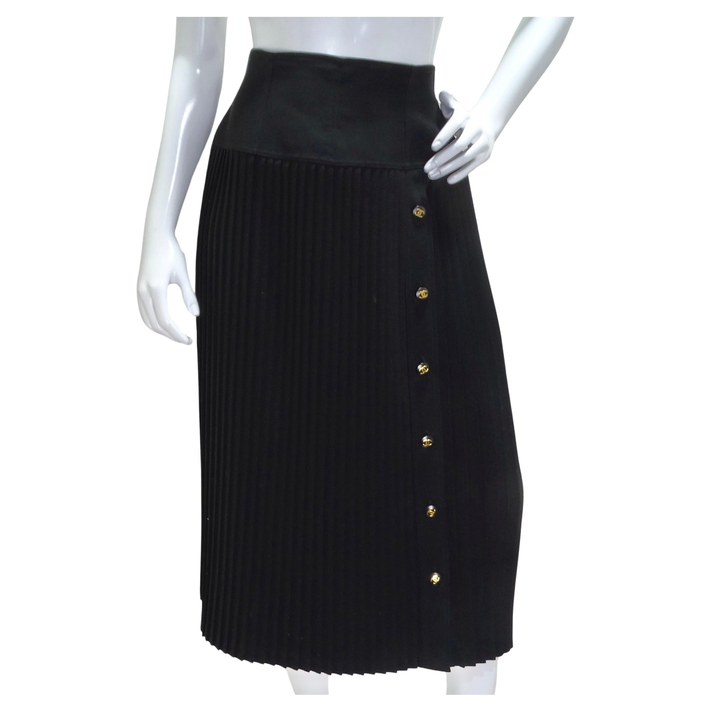 Chanel 90s Black Pleated Midi Skirt For Sale