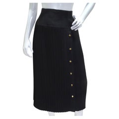 Retro Chanel 90s Black Pleated Midi Skirt