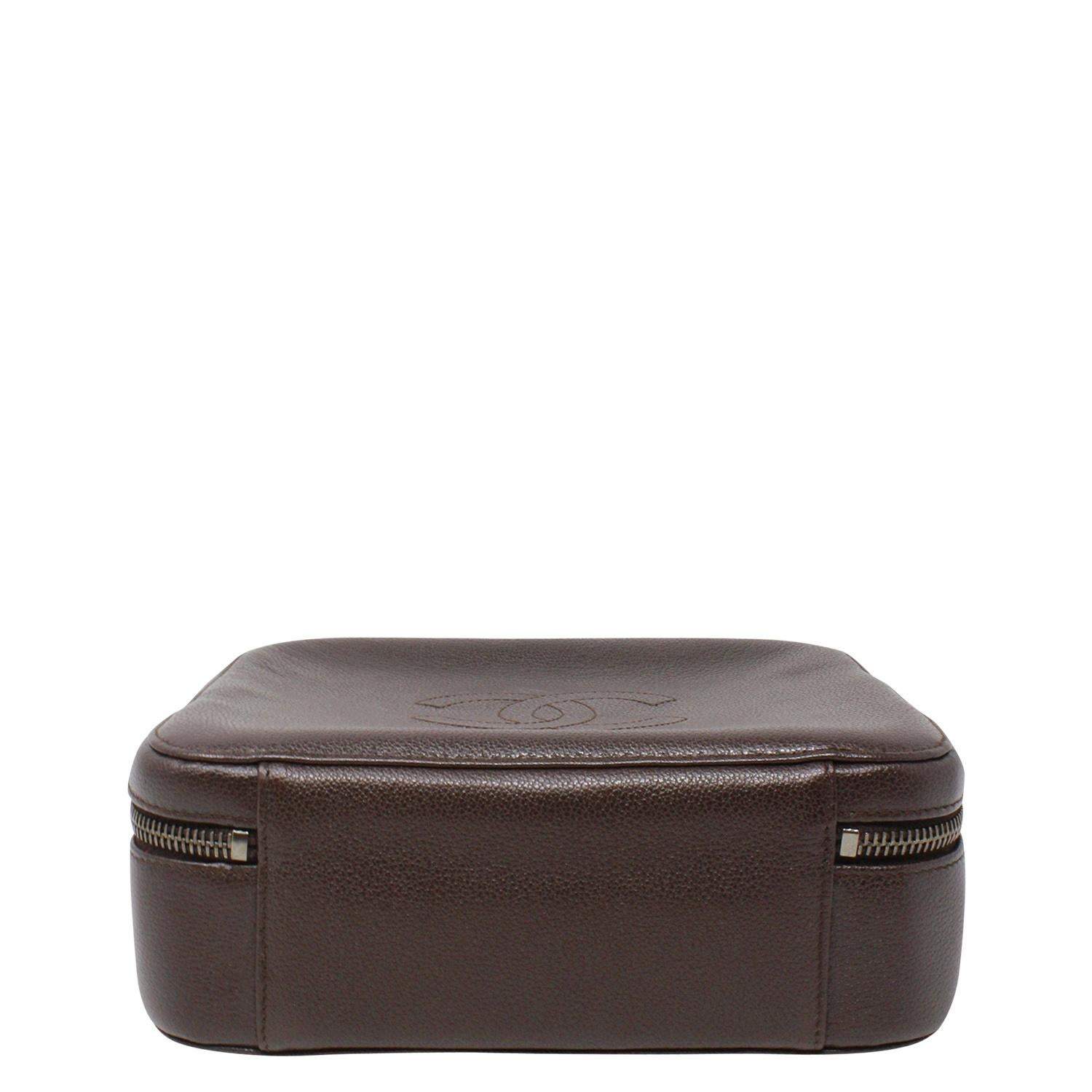 Chanel 90s Brown CC Box Bag In Excellent Condition For Sale In Atlanta, GA