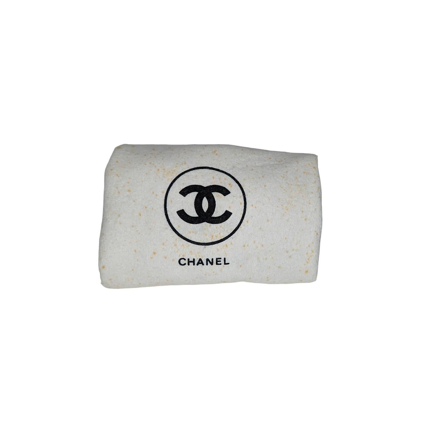 Chanel 90s Classic Schwarzes Lammfell Gesteppt Kleine Doppelklappe im Angebot 6