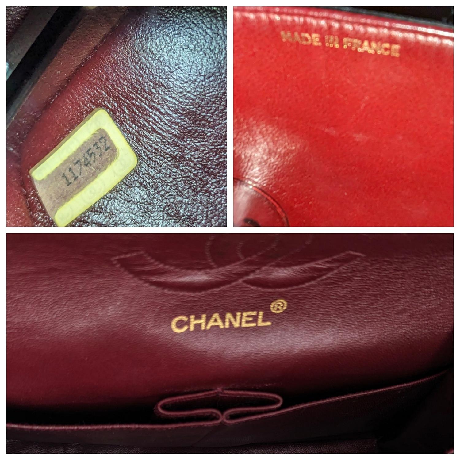 Chanel 90s Classic Schwarzes Lammfell Gesteppt Kleine Doppelklappe im Angebot 5