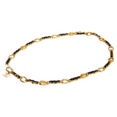 Chanel 90s Gold Belt with Black Leather (ceinture dorée en cuir noir)